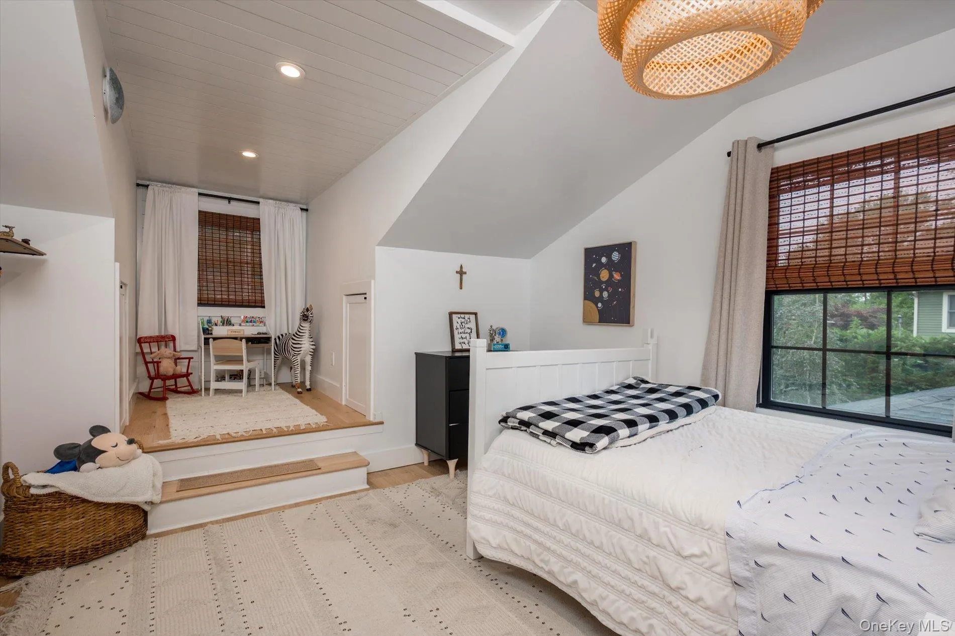 131 Fairview Road, Oyster Bay, NY, 5 Bedrooms Bedrooms, 13 Rooms Rooms,2 BathroomsBathrooms,Residential,For Rent,Fairview,0,1019156 131 Fairview Road, Oyster Bay, NY, 5 Bedrooms Bedrooms, 13 Rooms Rooms,2 BathroomsBathrooms,Residential,For Rent,Fairview,0,1019156