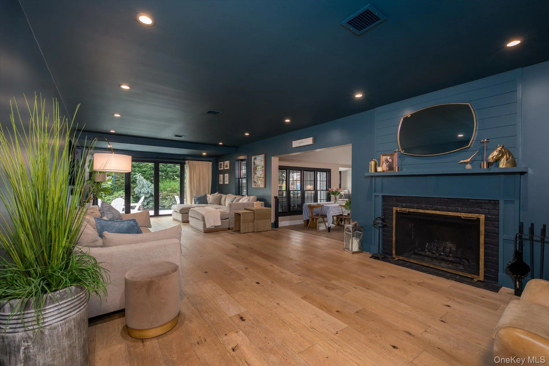 131 Fairview Road, Oyster Bay, NY, 5 Bedrooms Bedrooms, 13 Rooms Rooms,2 BathroomsBathrooms,Residential,For Rent,Fairview,0,1019156 131 Fairview Road, Oyster Bay, NY, 5 Bedrooms Bedrooms, 13 Rooms Rooms,2 BathroomsBathrooms,Residential,For Rent,Fairview,0,1019156