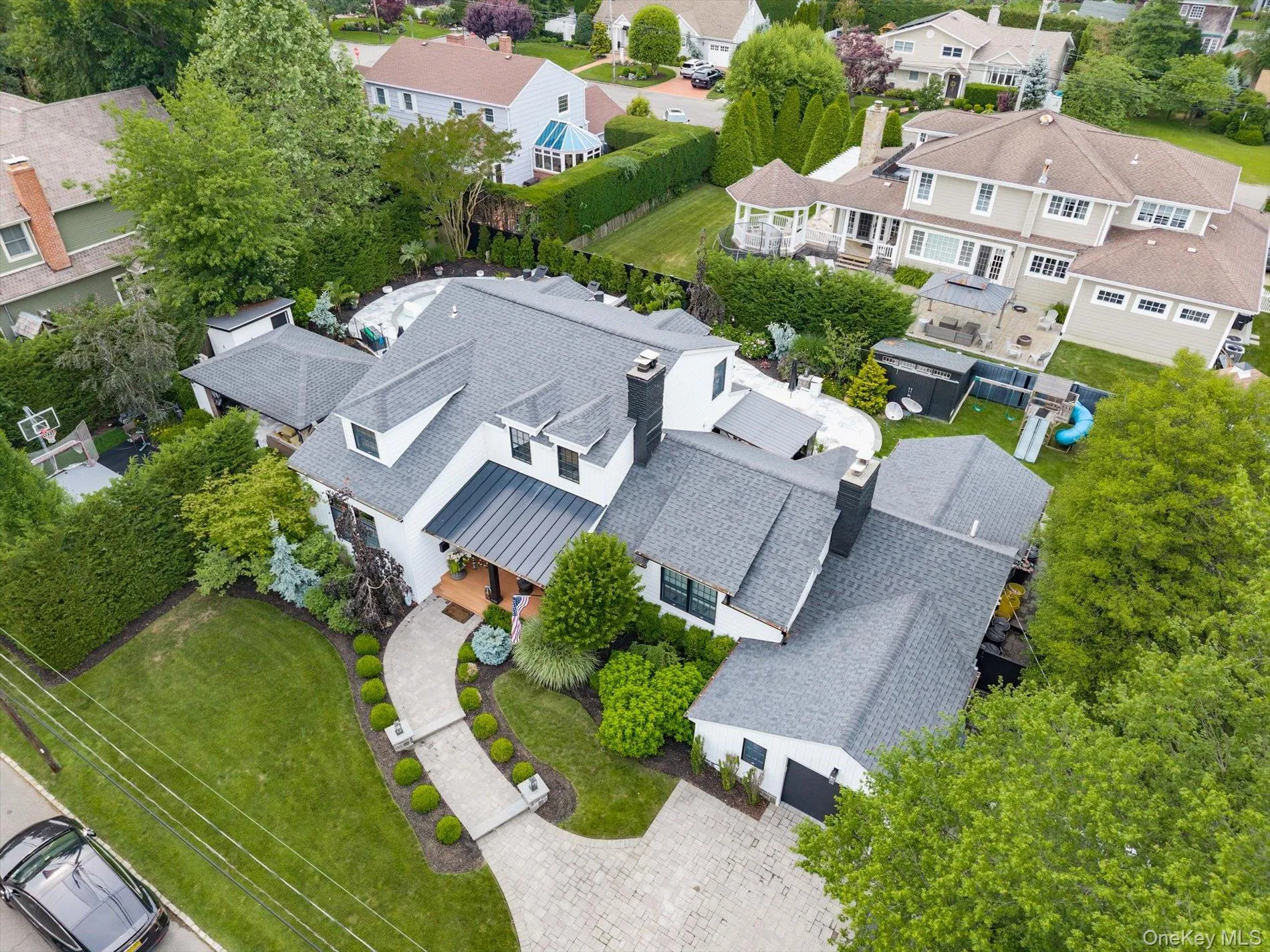 131 Fairview Road, Oyster Bay, NY, 5 Bedrooms Bedrooms, 13 Rooms Rooms,2 BathroomsBathrooms,Residential,For Rent,Fairview,0,1019156 131 Fairview Road, Oyster Bay, NY, 5 Bedrooms Bedrooms, 13 Rooms Rooms,2 BathroomsBathrooms,Residential,For Rent,Fairview,0,1019156