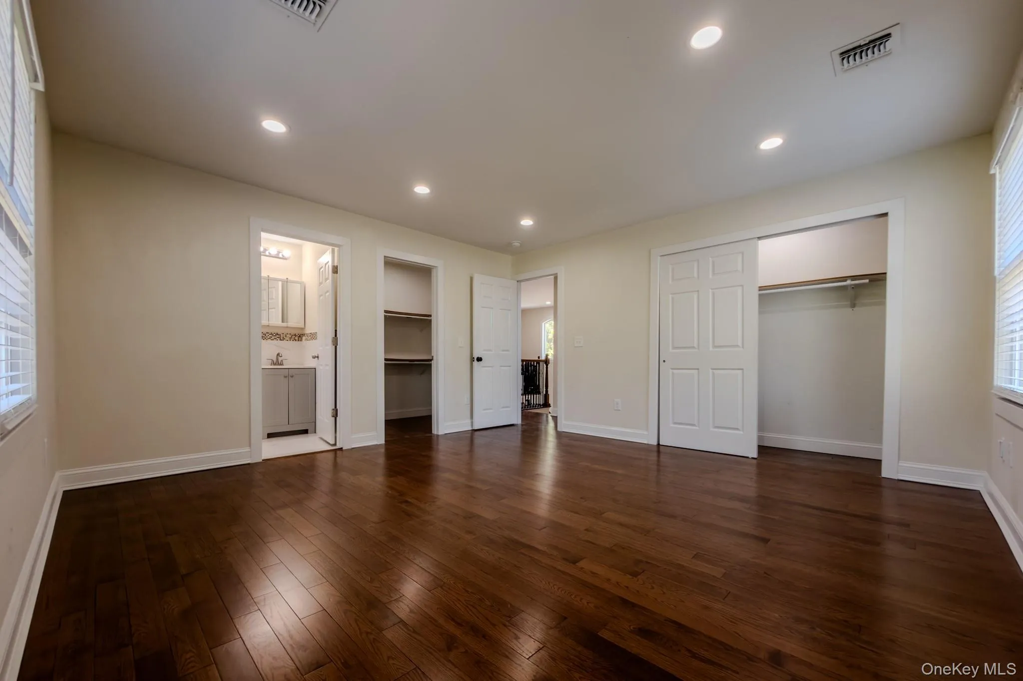 71 Penn Street, Brookhaven, NY, 3 Bedrooms Bedrooms, 10 Rooms Rooms,4 BathroomsBathrooms,Residential,For Rent,Penn,0,KEY1019159 71 Penn Street, Brookhaven, NY, 3 Bedrooms Bedrooms, 10 Rooms Rooms,4 BathroomsBathrooms,Residential,For Rent,Penn,0,KEY1019159