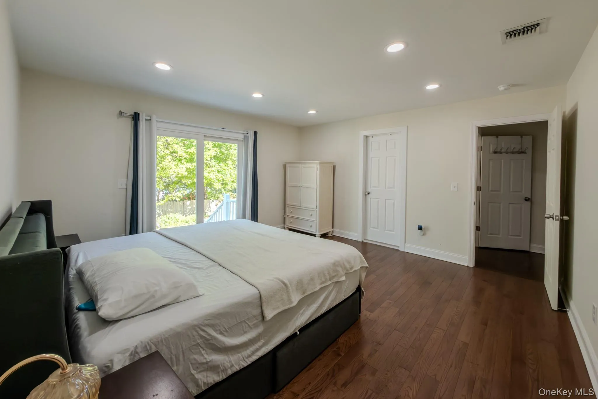 1st floor family room or bedroom 1st floor family room or bedroom