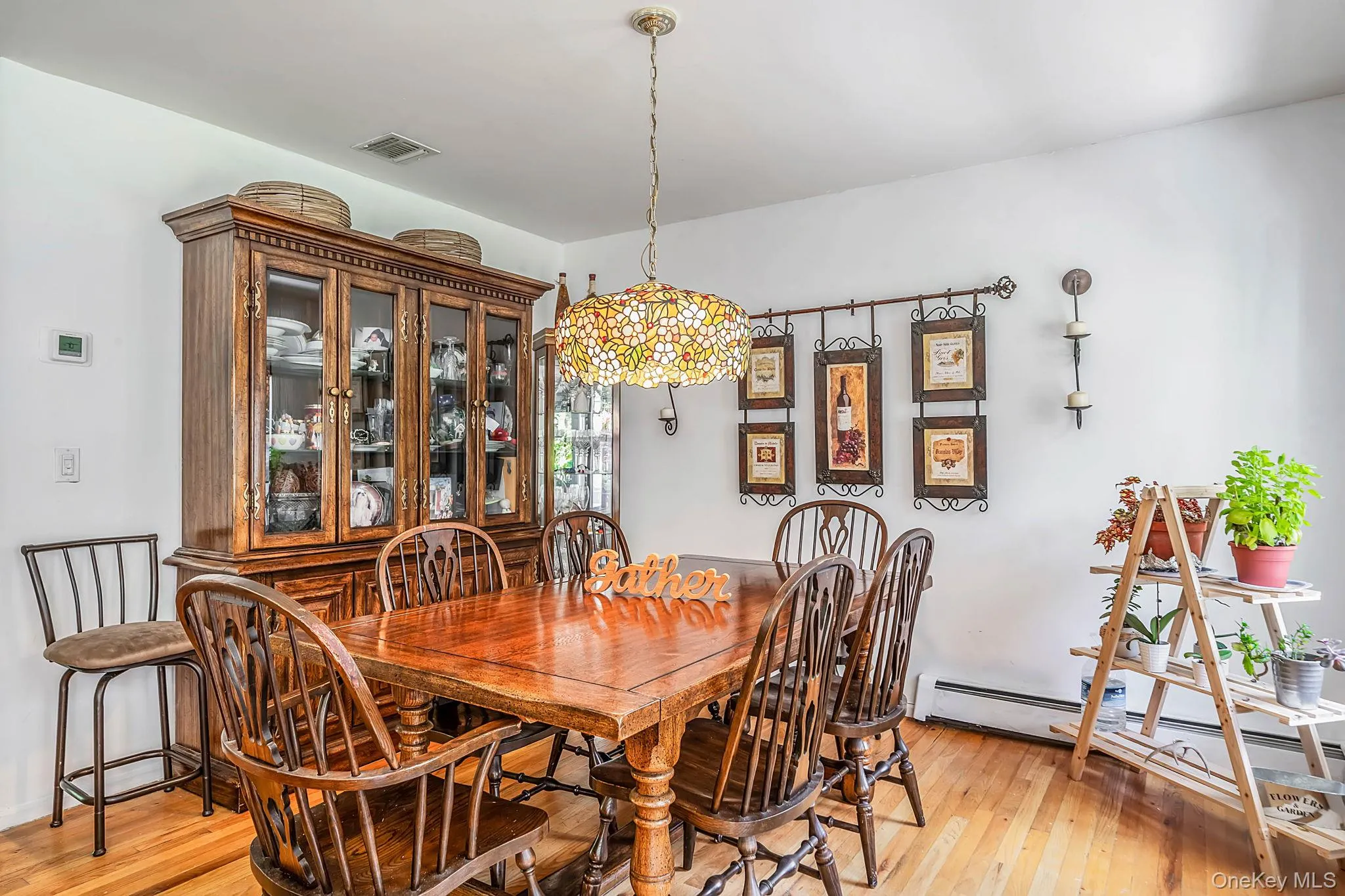 17 Holmes Avenue, Brookhaven, NY, 5 Bedrooms Bedrooms, 10 Rooms Rooms,2 BathroomsBathrooms,Residential,For Rent,Holmes,0,1019160 17 Holmes Avenue, Brookhaven, NY, 5 Bedrooms Bedrooms, 10 Rooms Rooms,2 BathroomsBathrooms,Residential,For Rent,Holmes,0,1019160
