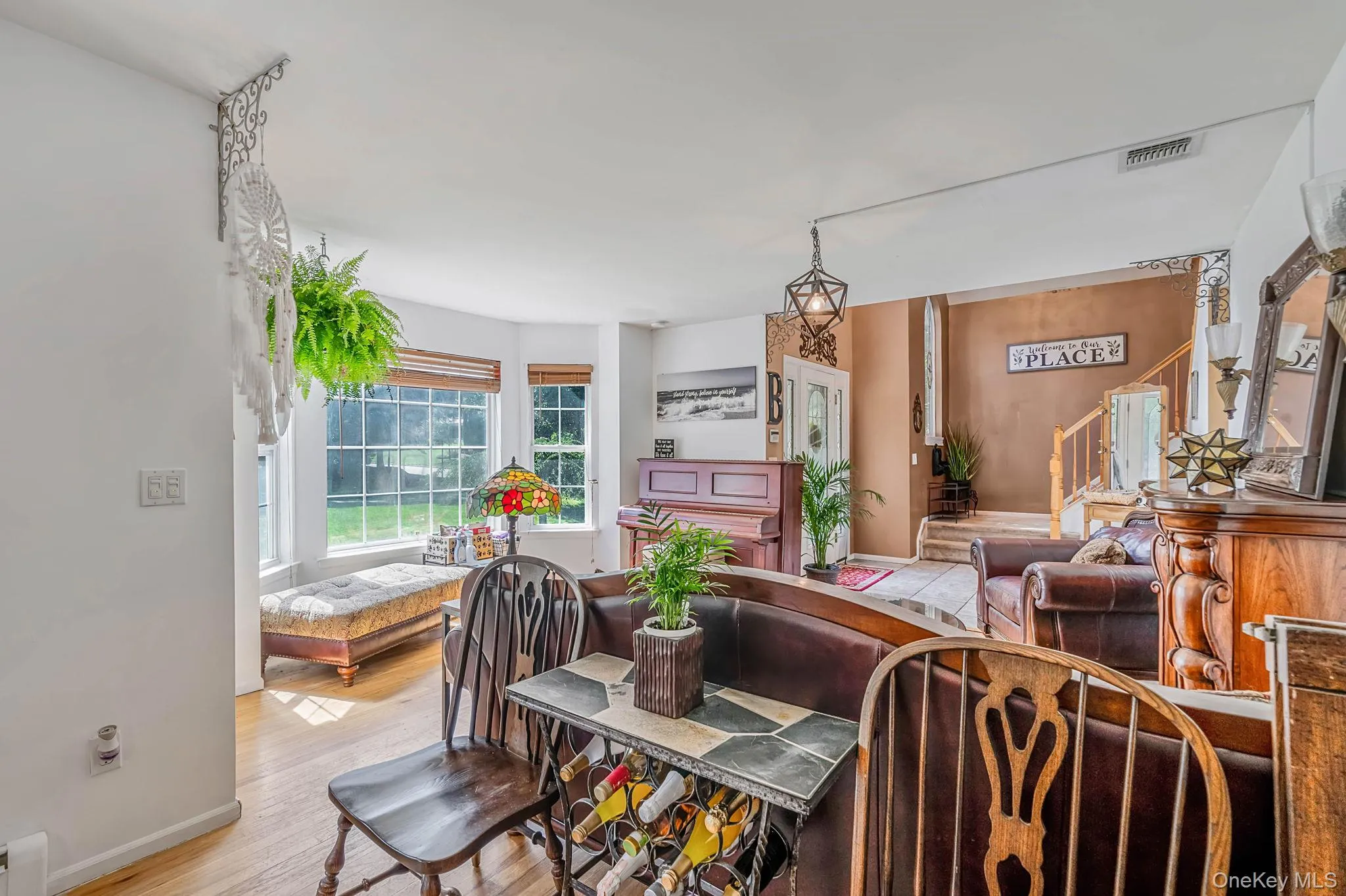 17 Holmes Avenue, Brookhaven, NY, 5 Bedrooms Bedrooms, 10 Rooms Rooms,2 BathroomsBathrooms,Residential,For Rent,Holmes,0,1019160 17 Holmes Avenue, Brookhaven, NY, 5 Bedrooms Bedrooms, 10 Rooms Rooms,2 BathroomsBathrooms,Residential,For Rent,Holmes,0,1019160
