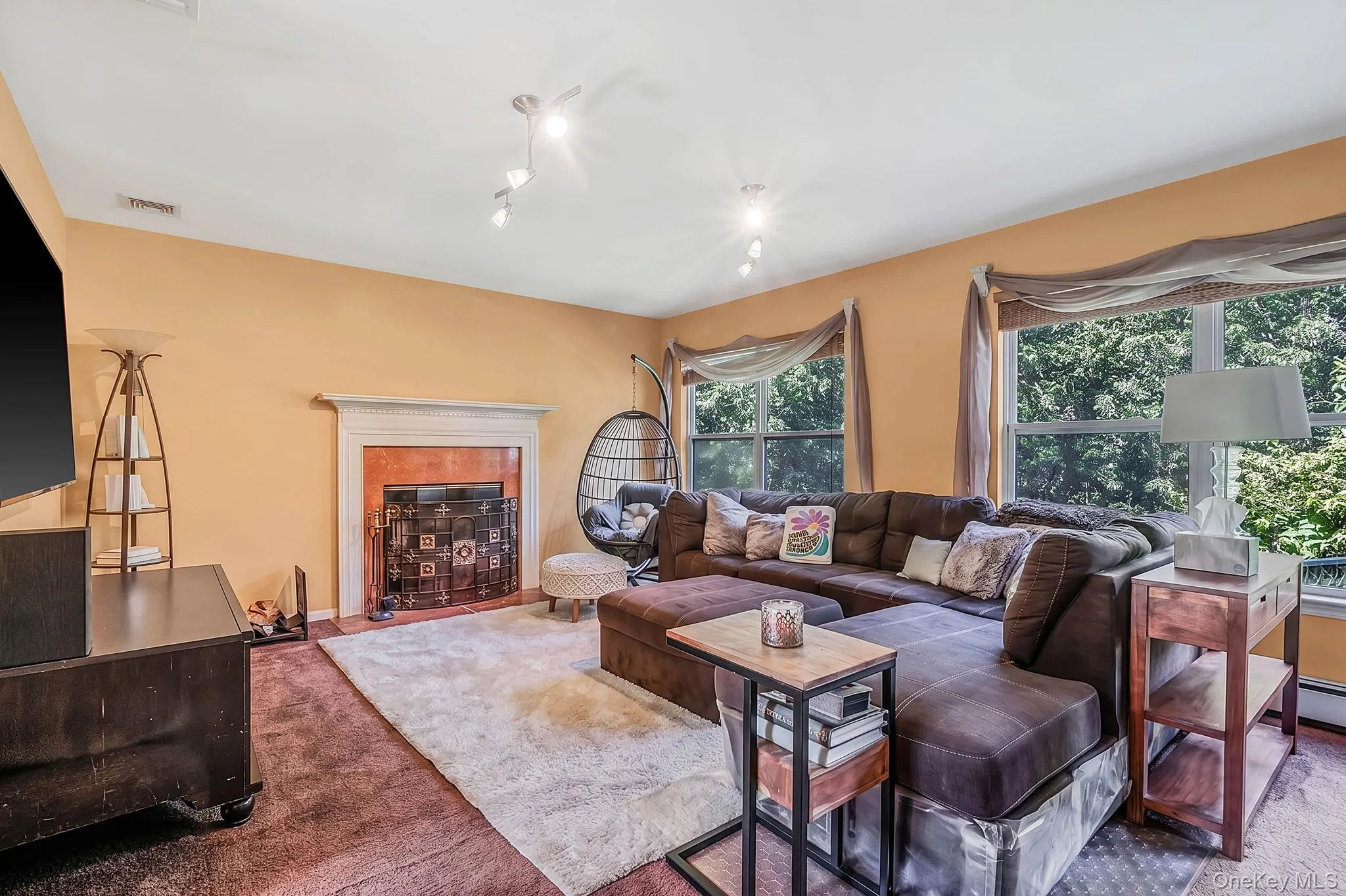17 Holmes Avenue, Brookhaven, NY, 5 Bedrooms Bedrooms, 10 Rooms Rooms,2 BathroomsBathrooms,Residential,For Rent,Holmes,0,1019160 17 Holmes Avenue, Brookhaven, NY, 5 Bedrooms Bedrooms, 10 Rooms Rooms,2 BathroomsBathrooms,Residential,For Rent,Holmes,0,1019160