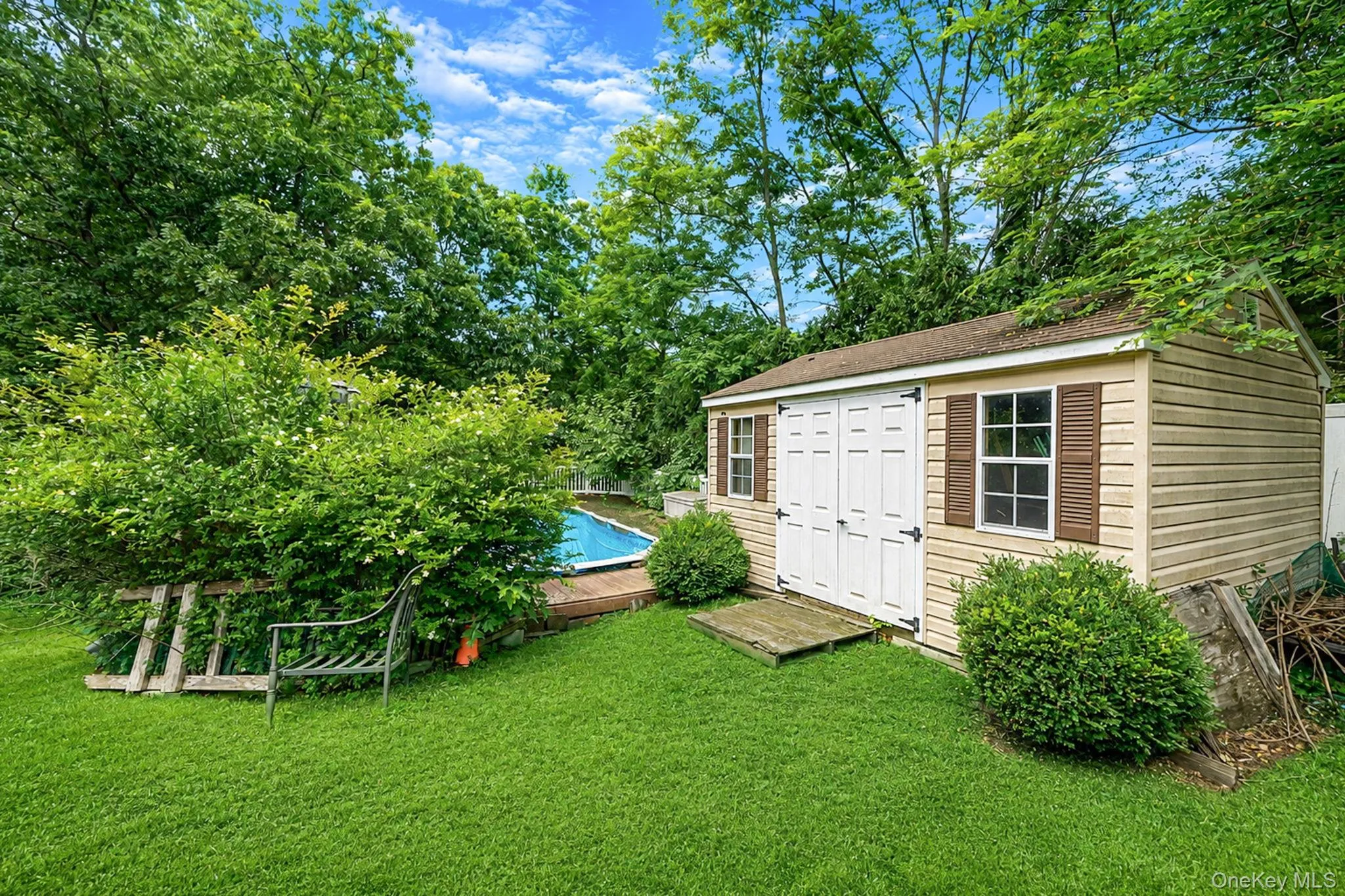 17 Holmes Avenue, Brookhaven, NY, 5 Bedrooms Bedrooms, 10 Rooms Rooms,2 BathroomsBathrooms,Residential,For Rent,Holmes,0,1019160 17 Holmes Avenue, Brookhaven, NY, 5 Bedrooms Bedrooms, 10 Rooms Rooms,2 BathroomsBathrooms,Residential,For Rent,Holmes,0,1019160