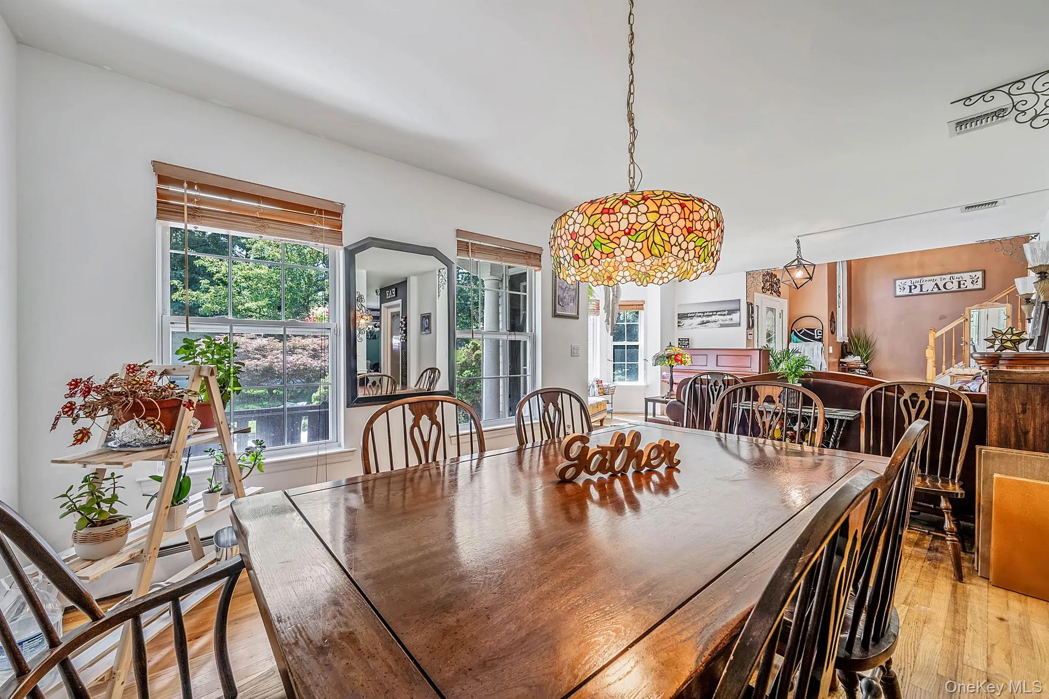 17 Holmes Avenue, Brookhaven, NY, 5 Bedrooms Bedrooms, 10 Rooms Rooms,2 BathroomsBathrooms,Residential,For Rent,Holmes,0,1019160 17 Holmes Avenue, Brookhaven, NY, 5 Bedrooms Bedrooms, 10 Rooms Rooms,2 BathroomsBathrooms,Residential,For Rent,Holmes,0,1019160