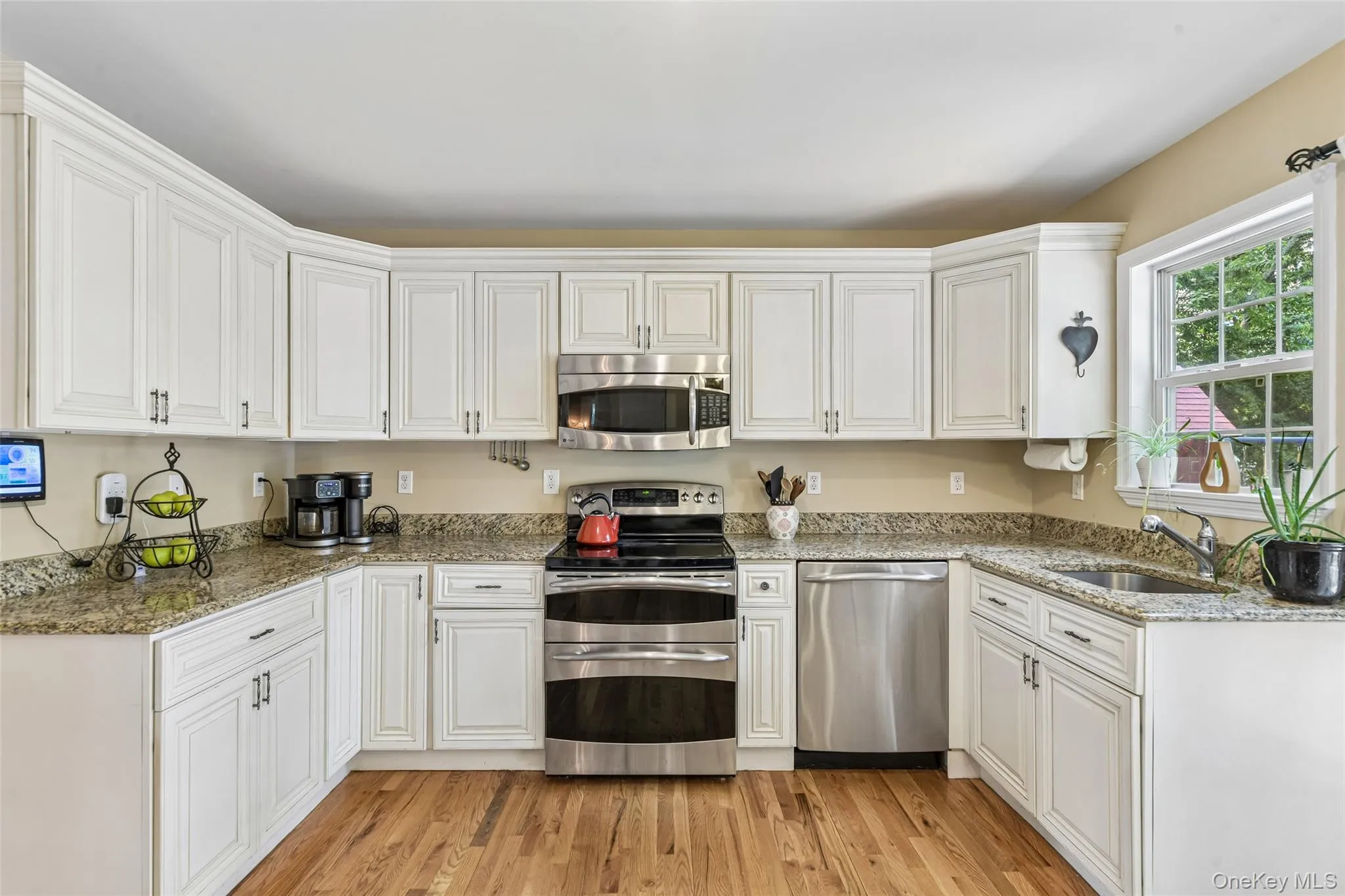 330 Harrison Avenue, Brookhaven, NY, 4 Bedrooms Bedrooms, 7 Rooms Rooms,2 BathroomsBathrooms,Residential,For Rent,Harrison,0,1019175 330 Harrison Avenue, Brookhaven, NY, 4 Bedrooms Bedrooms, 7 Rooms Rooms,2 BathroomsBathrooms,Residential,For Rent,Harrison,0,1019175