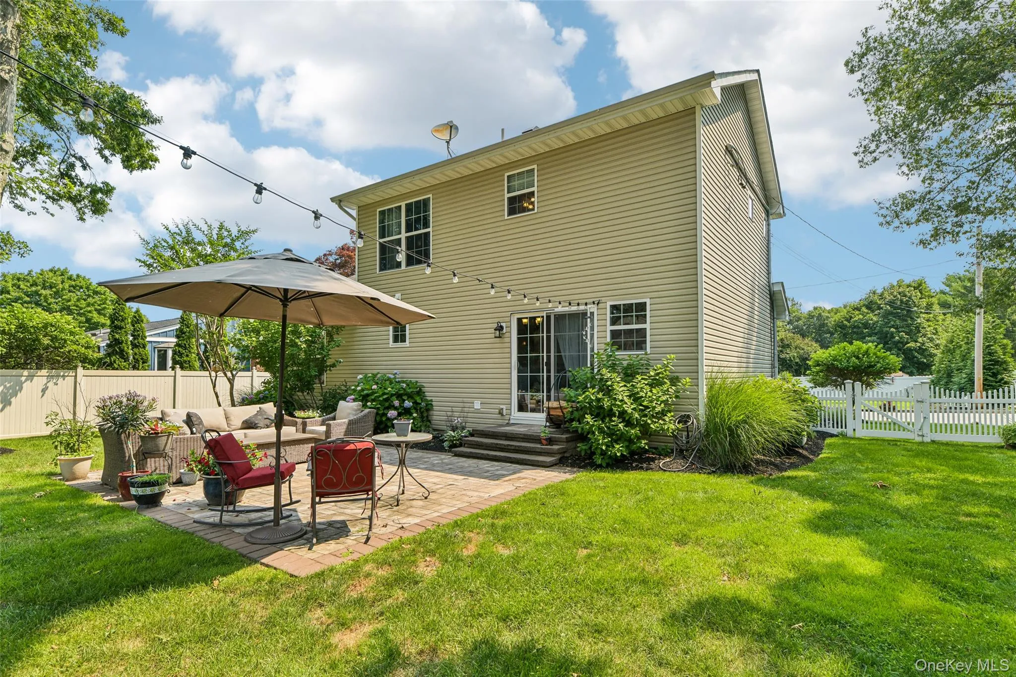 330 Harrison Avenue, Brookhaven, NY, 4 Bedrooms Bedrooms, 7 Rooms Rooms,2 BathroomsBathrooms,Residential,For Rent,Harrison,0,1019175 330 Harrison Avenue, Brookhaven, NY, 4 Bedrooms Bedrooms, 7 Rooms Rooms,2 BathroomsBathrooms,Residential,For Rent,Harrison,0,1019175