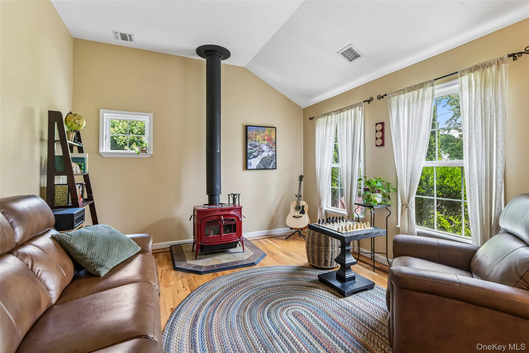 330 Harrison Avenue, Brookhaven, NY, 4 Bedrooms Bedrooms, 7 Rooms Rooms,2 BathroomsBathrooms,Residential,For Rent,Harrison,0,1019175 330 Harrison Avenue, Brookhaven, NY, 4 Bedrooms Bedrooms, 7 Rooms Rooms,2 BathroomsBathrooms,Residential,For Rent,Harrison,0,1019175