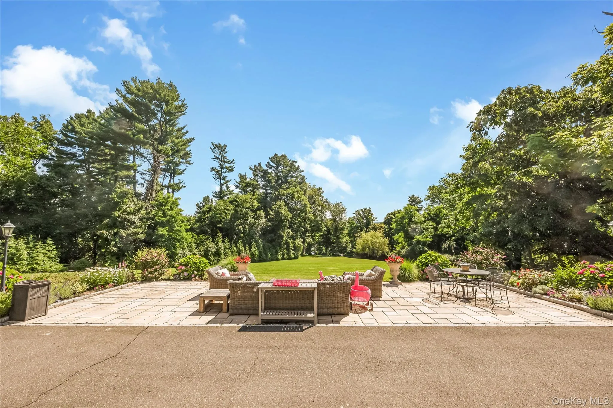 314 Mill Hill Road, Oyster Bay, NY, 7 Bedrooms Bedrooms, 20 Rooms Rooms,6 BathroomsBathrooms,Residential,For Rent,Mill Hill,0,1019177 314 Mill Hill Road, Oyster Bay, NY, 7 Bedrooms Bedrooms, 20 Rooms Rooms,6 BathroomsBathrooms,Residential,For Rent,Mill Hill,0,1019177
