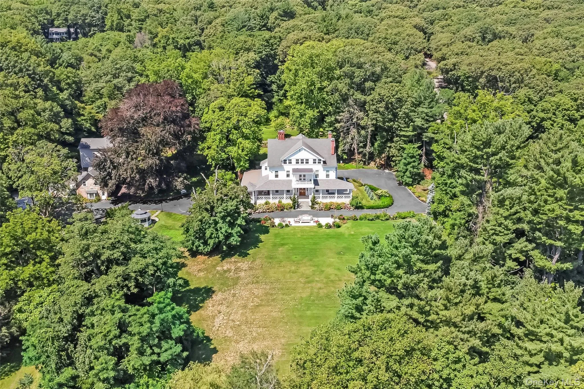 314 Mill Hill Road, Oyster Bay, NY, 7 Bedrooms Bedrooms, 20 Rooms Rooms,6 BathroomsBathrooms,Residential,For Rent,Mill Hill,0,1019177 314 Mill Hill Road, Oyster Bay, NY, 7 Bedrooms Bedrooms, 20 Rooms Rooms,6 BathroomsBathrooms,Residential,For Rent,Mill Hill,0,1019177