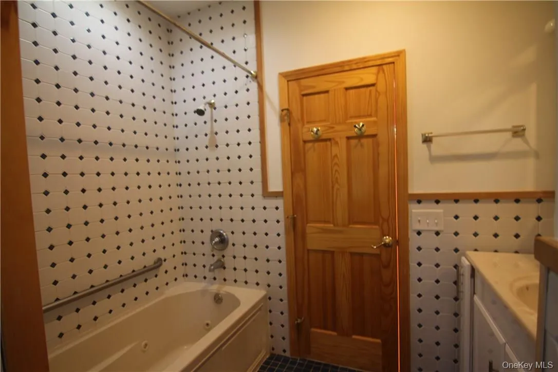 169 Shear Hill Road, Carmel, NY, 1 Bedroom Bedrooms, 4 Rooms Rooms,1 BathroomBathrooms,Residential Lease,For Rent,Shear Hill,0,1019178 169 Shear Hill Road, Carmel, NY, 1 Bedroom Bedrooms, 4 Rooms Rooms,1 BathroomBathrooms,Residential Lease,For Rent,Shear Hill,0,1019178