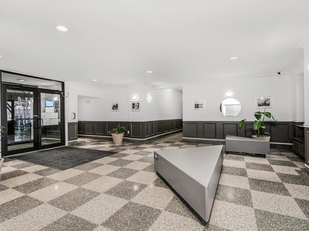 3840 Greystone Avenue, New York, NY, 1 Bedroom Bedrooms, 4 Rooms Rooms,1 BathroomBathrooms,Residential,For Rent,Greystone,0,1019181 3840 Greystone Avenue, New York, NY, 1 Bedroom Bedrooms, 4 Rooms Rooms,1 BathroomBathrooms,Residential,For Rent,Greystone,0,1019181