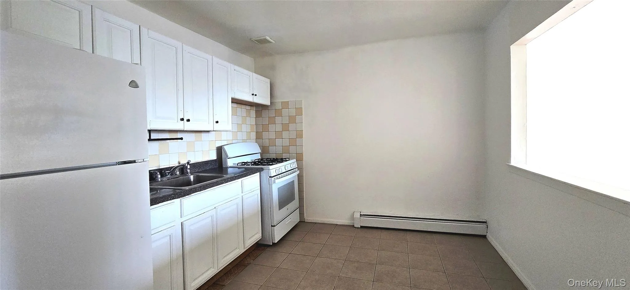 9517 84th Street, New York, NY, 3 Bedrooms Bedrooms, 5 Rooms Rooms,2 BathroomsBathrooms,Residential Lease,For Rent,84th,0,1019184 9517 84th Street, New York, NY, 3 Bedrooms Bedrooms, 5 Rooms Rooms,2 BathroomsBathrooms,Residential Lease,For Rent,84th,0,1019184