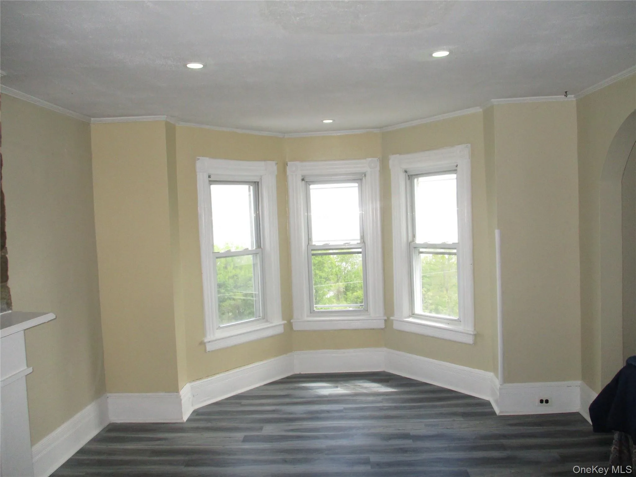 33 Bayview Terrace, Newburgh (city), NY, 1 Bedroom Bedrooms, 5 Rooms Rooms,1 BathroomBathrooms,Residential Lease,For Rent,Bayview,0,1019193 33 Bayview Terrace, Newburgh (city), NY, 1 Bedroom Bedrooms, 5 Rooms Rooms,1 BathroomBathrooms,Residential Lease,For Rent,Bayview,0,1019193