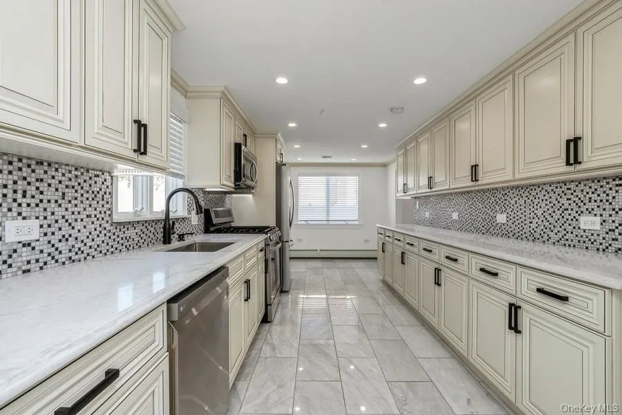 66 Wicks Path, Huntington, NY, 4 Bedrooms Bedrooms, 8 Rooms Rooms,3 BathroomsBathrooms,Residential Lease,For Rent,Wicks,0,1019197 66 Wicks Path, Huntington, NY, 4 Bedrooms Bedrooms, 8 Rooms Rooms,3 BathroomsBathrooms,Residential Lease,For Rent,Wicks,0,1019197