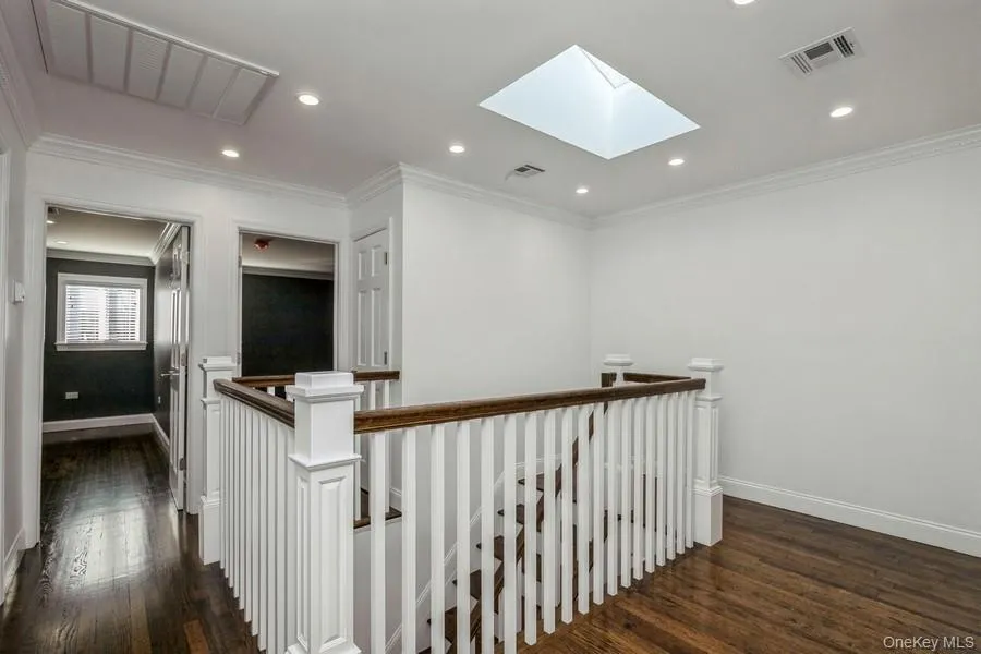 66 Wicks Path, Huntington, NY, 4 Bedrooms Bedrooms, 8 Rooms Rooms,3 BathroomsBathrooms,Residential Lease,For Rent,Wicks,0,1019197 66 Wicks Path, Huntington, NY, 4 Bedrooms Bedrooms, 8 Rooms Rooms,3 BathroomsBathrooms,Residential Lease,For Rent,Wicks,0,1019197
