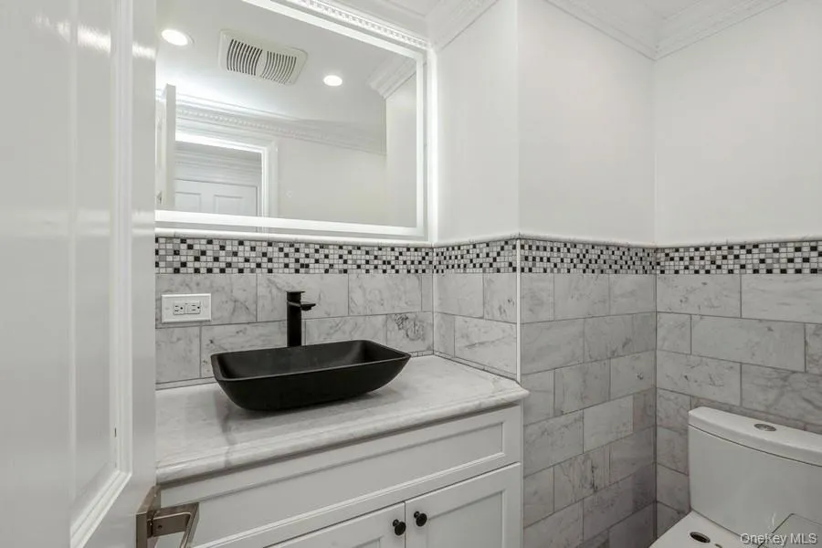 66 Wicks Path, Huntington, NY, 4 Bedrooms Bedrooms, 8 Rooms Rooms,3 BathroomsBathrooms,Residential Lease,For Rent,Wicks,0,1019197 66 Wicks Path, Huntington, NY, 4 Bedrooms Bedrooms, 8 Rooms Rooms,3 BathroomsBathrooms,Residential Lease,For Rent,Wicks,0,1019197