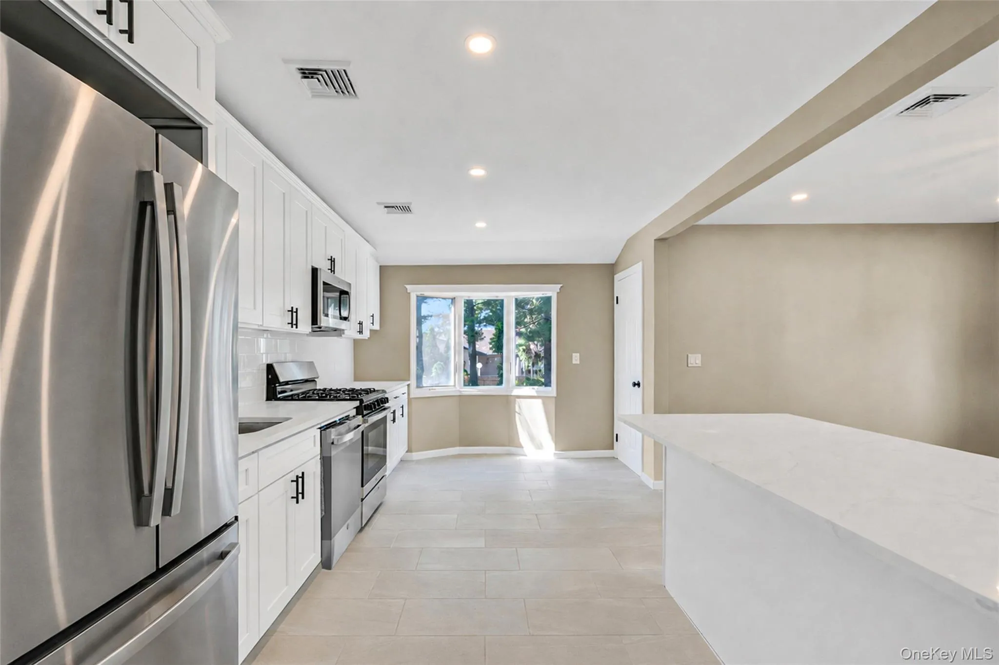 14 Stanley Place, Smithtown, NY, 4 Bedrooms Bedrooms, 9 Rooms Rooms,2 BathroomsBathrooms,Residential,For Rent,Stanley,0,1019198 14 Stanley Place, Smithtown, NY, 4 Bedrooms Bedrooms, 9 Rooms Rooms,2 BathroomsBathrooms,Residential,For Rent,Stanley,0,1019198