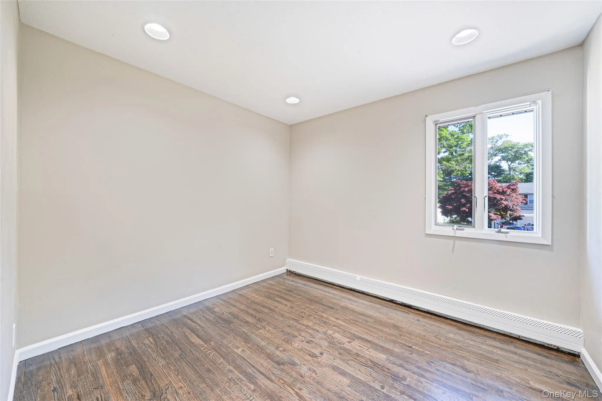 14 Stanley Place, Smithtown, NY, 4 Bedrooms Bedrooms, 9 Rooms Rooms,2 BathroomsBathrooms,Residential,For Rent,Stanley,0,1019198 14 Stanley Place, Smithtown, NY, 4 Bedrooms Bedrooms, 9 Rooms Rooms,2 BathroomsBathrooms,Residential,For Rent,Stanley,0,1019198