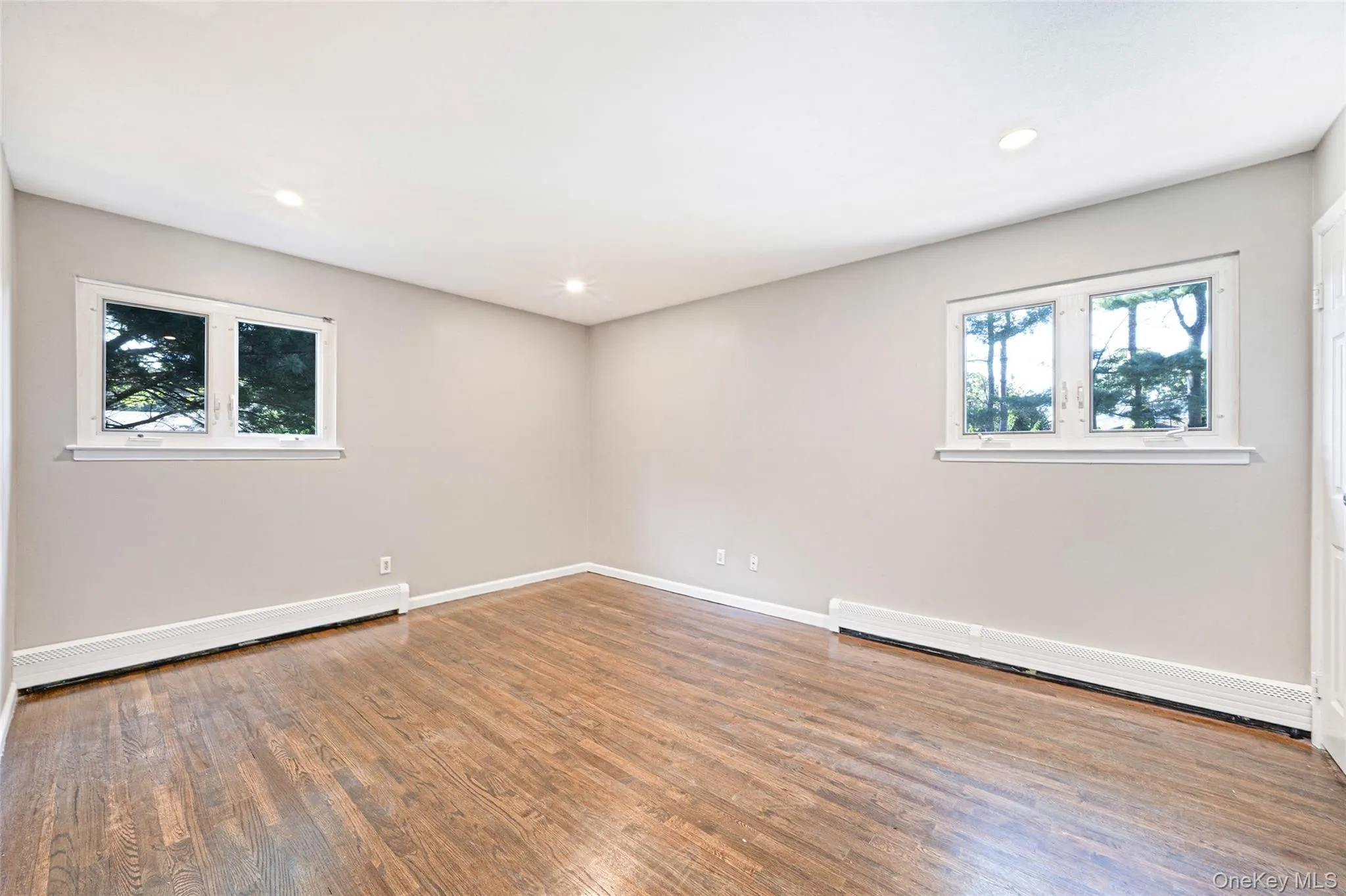 14 Stanley Place, Smithtown, NY, 4 Bedrooms Bedrooms, 9 Rooms Rooms,2 BathroomsBathrooms,Residential,For Rent,Stanley,0,1019198 14 Stanley Place, Smithtown, NY, 4 Bedrooms Bedrooms, 9 Rooms Rooms,2 BathroomsBathrooms,Residential,For Rent,Stanley,0,1019198