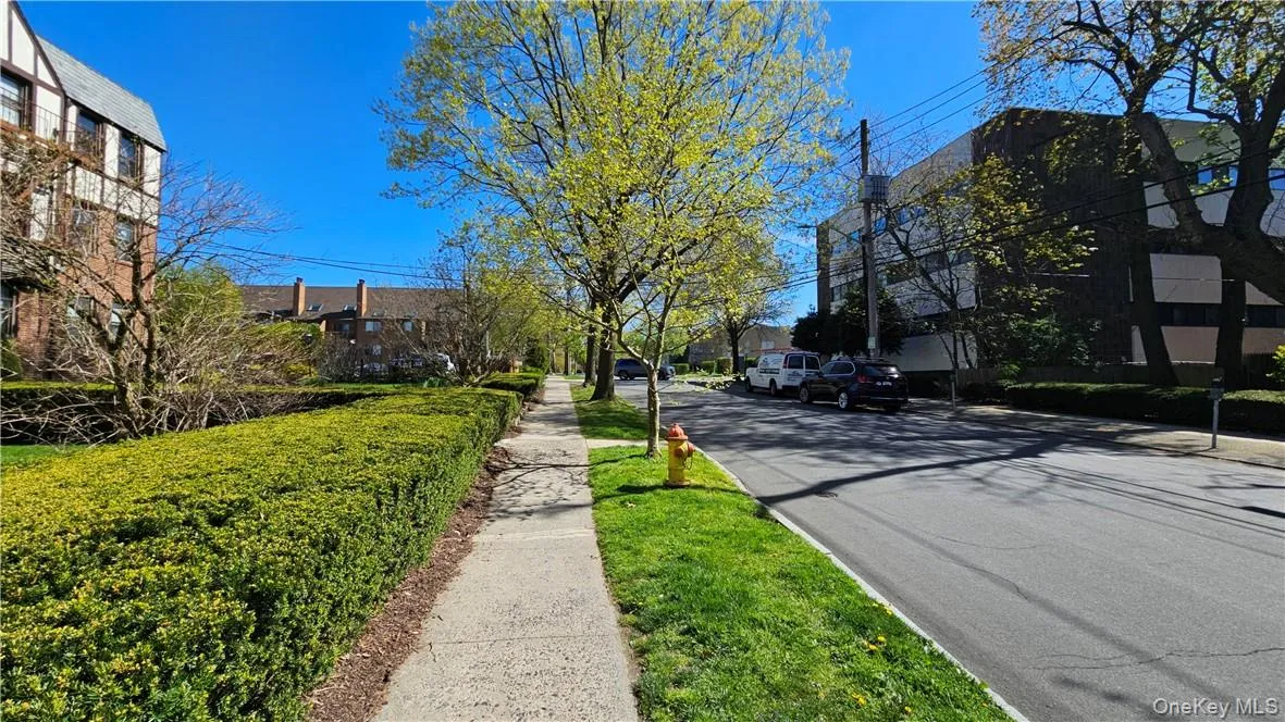 3 Greenridge Avenue, White Plains, NY, 1 Bedroom Bedrooms, 3 Rooms Rooms,1 BathroomBathrooms,Residential Lease,For Rent,Greenridge,0,1019199 3 Greenridge Avenue, White Plains, NY, 1 Bedroom Bedrooms, 3 Rooms Rooms,1 BathroomBathrooms,Residential Lease,For Rent,Greenridge,0,1019199
