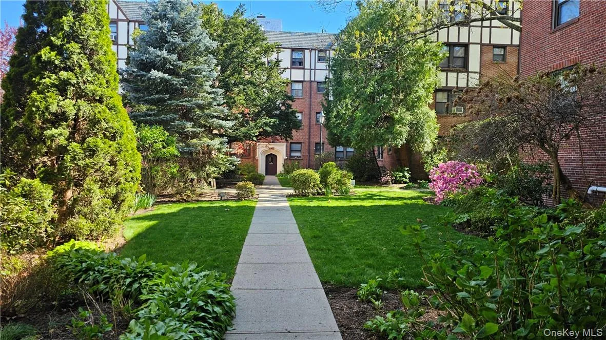 3 Greenridge Avenue, White Plains, NY, 1 Bedroom Bedrooms, 3 Rooms Rooms,1 BathroomBathrooms,Residential Lease,For Rent,Greenridge,0,1019199 3 Greenridge Avenue, White Plains, NY, 1 Bedroom Bedrooms, 3 Rooms Rooms,1 BathroomBathrooms,Residential Lease,For Rent,Greenridge,0,1019199
