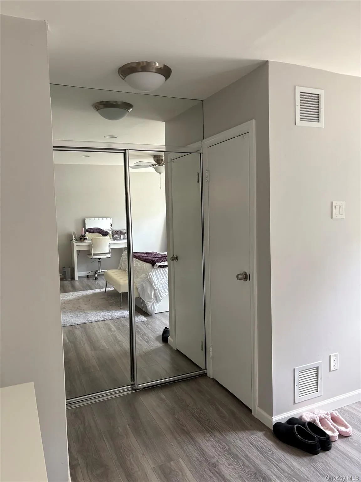 1307 Sara Circle, Brookhaven, NY, 2 Bedrooms Bedrooms, 6 Rooms Rooms,2 BathroomsBathrooms,Residential,For Rent,Sara,0,1019202 1307 Sara Circle, Brookhaven, NY, 2 Bedrooms Bedrooms, 6 Rooms Rooms,2 BathroomsBathrooms,Residential,For Rent,Sara,0,1019202