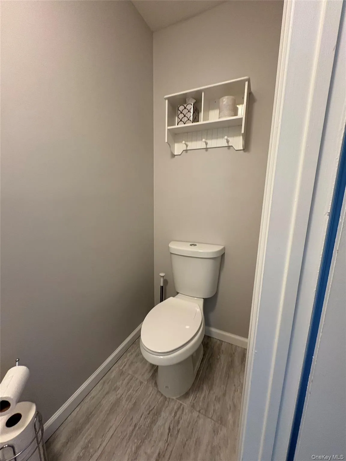 1307 Sara Circle, Brookhaven, NY, 2 Bedrooms Bedrooms, 6 Rooms Rooms,2 BathroomsBathrooms,Residential,For Rent,Sara,0,1019202 1307 Sara Circle, Brookhaven, NY, 2 Bedrooms Bedrooms, 6 Rooms Rooms,2 BathroomsBathrooms,Residential,For Rent,Sara,0,1019202