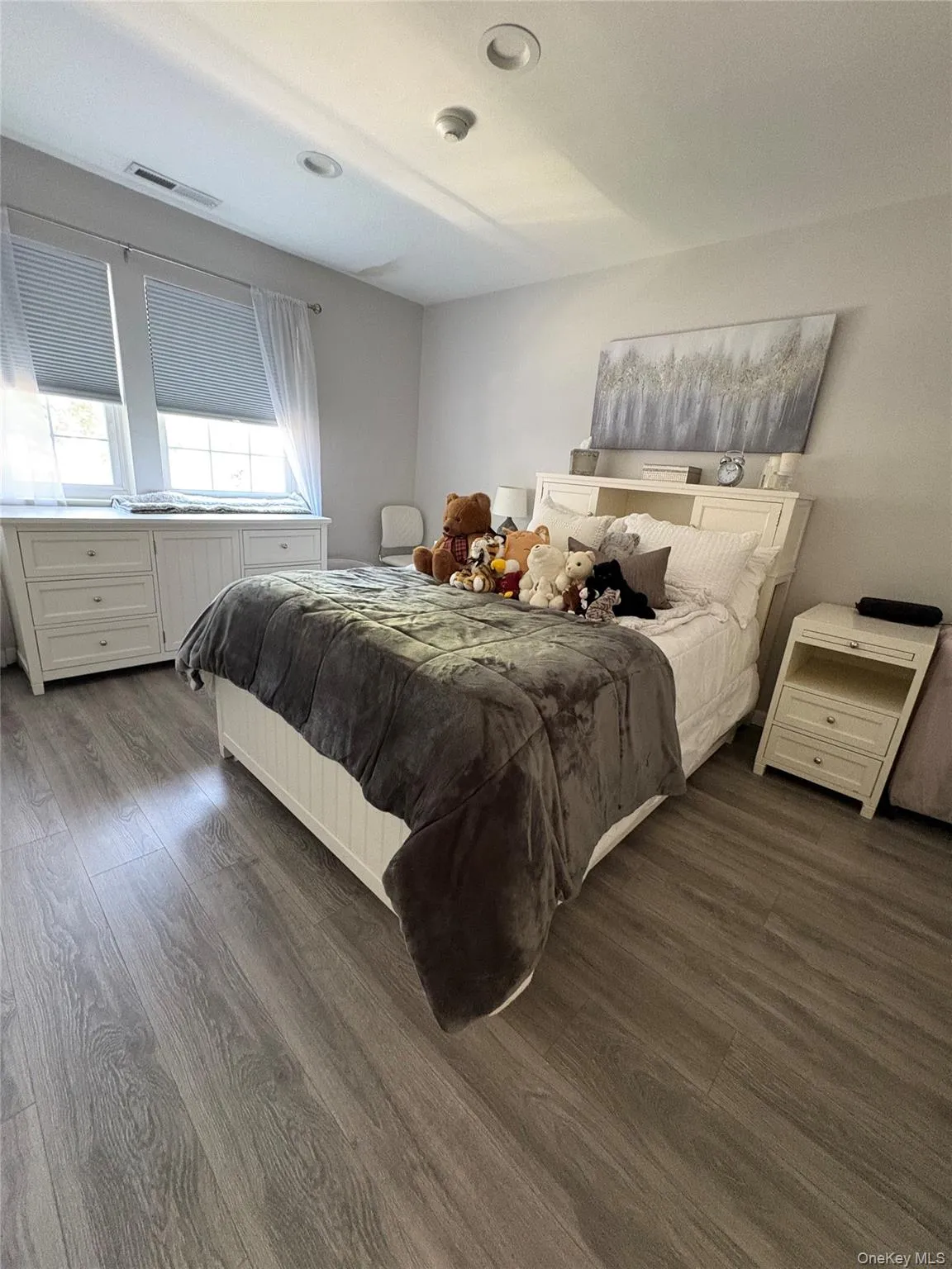1307 Sara Circle, Brookhaven, NY, 2 Bedrooms Bedrooms, 6 Rooms Rooms,2 BathroomsBathrooms,Residential,For Rent,Sara,0,1019202 1307 Sara Circle, Brookhaven, NY, 2 Bedrooms Bedrooms, 6 Rooms Rooms,2 BathroomsBathrooms,Residential,For Rent,Sara,0,1019202