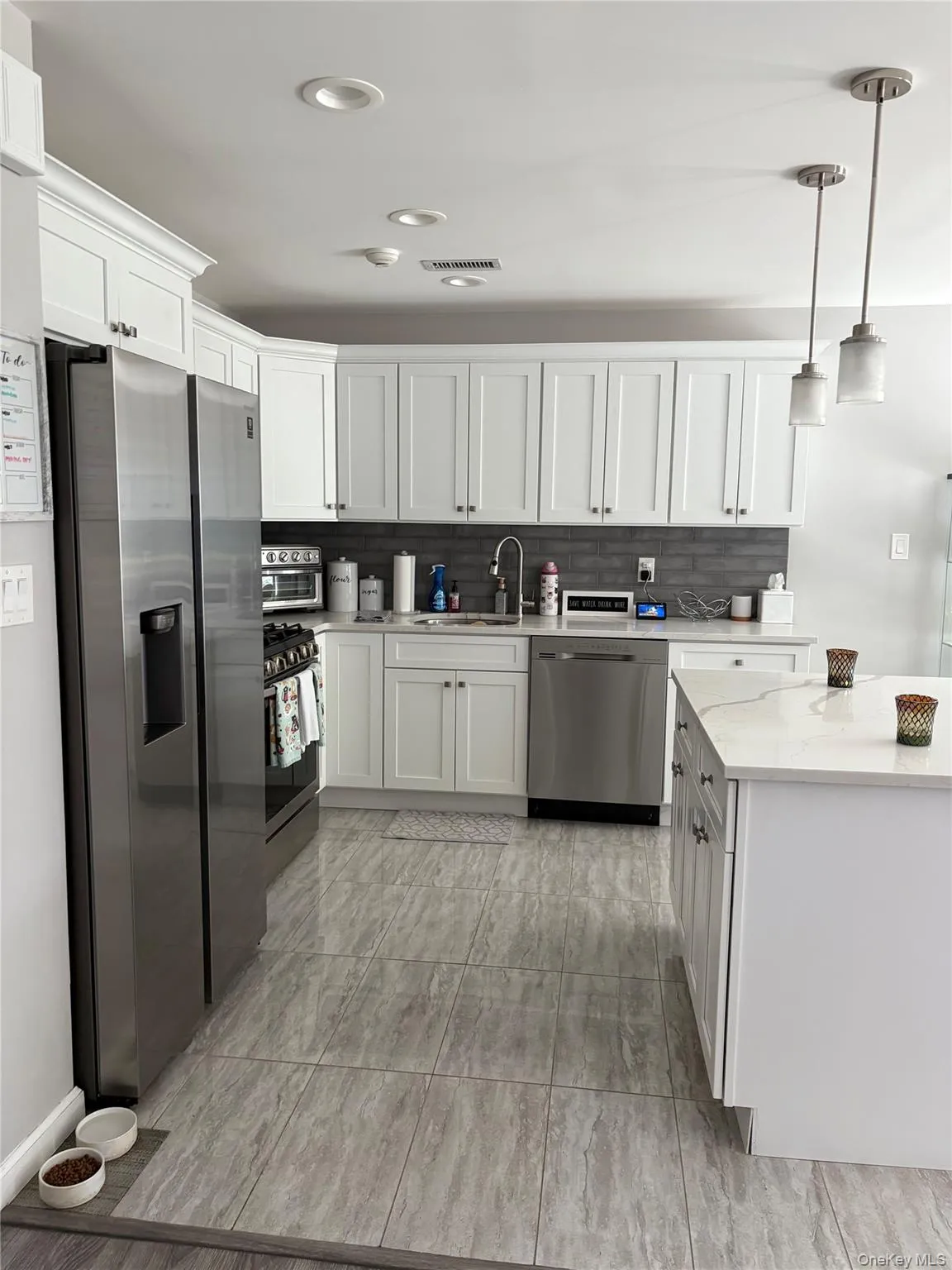 1307 Sara Circle, Brookhaven, NY, 2 Bedrooms Bedrooms, 6 Rooms Rooms,2 BathroomsBathrooms,Residential,For Rent,Sara,0,1019202 1307 Sara Circle, Brookhaven, NY, 2 Bedrooms Bedrooms, 6 Rooms Rooms,2 BathroomsBathrooms,Residential,For Rent,Sara,0,1019202