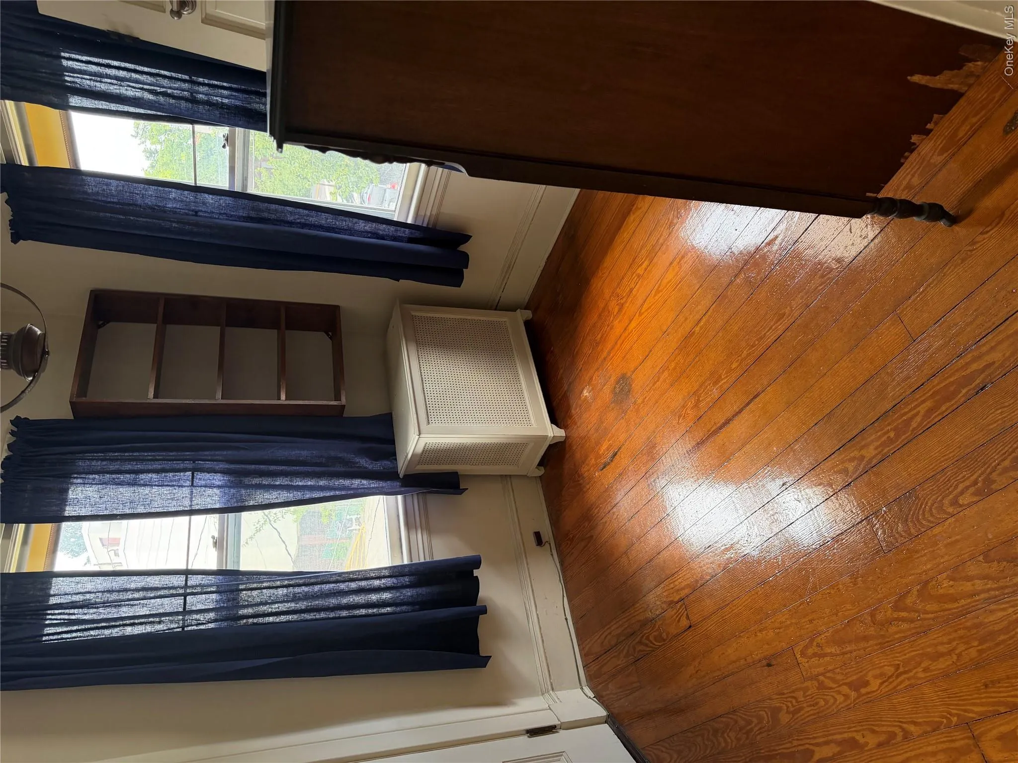 39-11 215th Street, New York, NY, 3 Bedrooms Bedrooms, 7 Rooms Rooms,1 BathroomBathrooms,Residential,For Rent,215th,0,1019205 39-11 215th Street, New York, NY, 3 Bedrooms Bedrooms, 7 Rooms Rooms,1 BathroomBathrooms,Residential,For Rent,215th,0,1019205