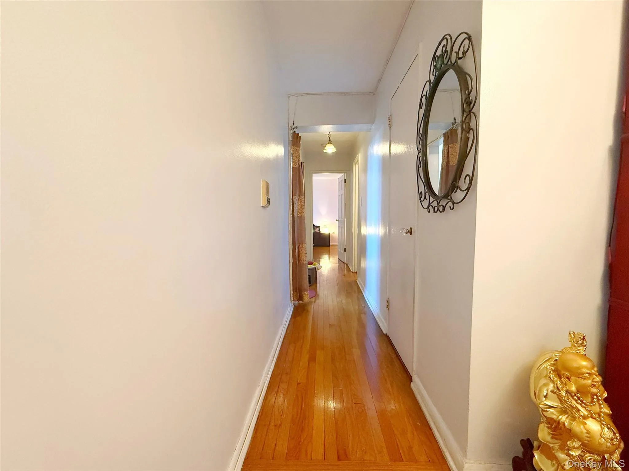 9935 59th Avenue, New York, NY, 2 Bedrooms Bedrooms, 5 Rooms Rooms,1 BathroomBathrooms,Residential,For Rent,59th,0,KEY1019208 9935 59th Avenue, New York, NY, 2 Bedrooms Bedrooms, 5 Rooms Rooms,1 BathroomBathrooms,Residential,For Rent,59th,0,KEY1019208