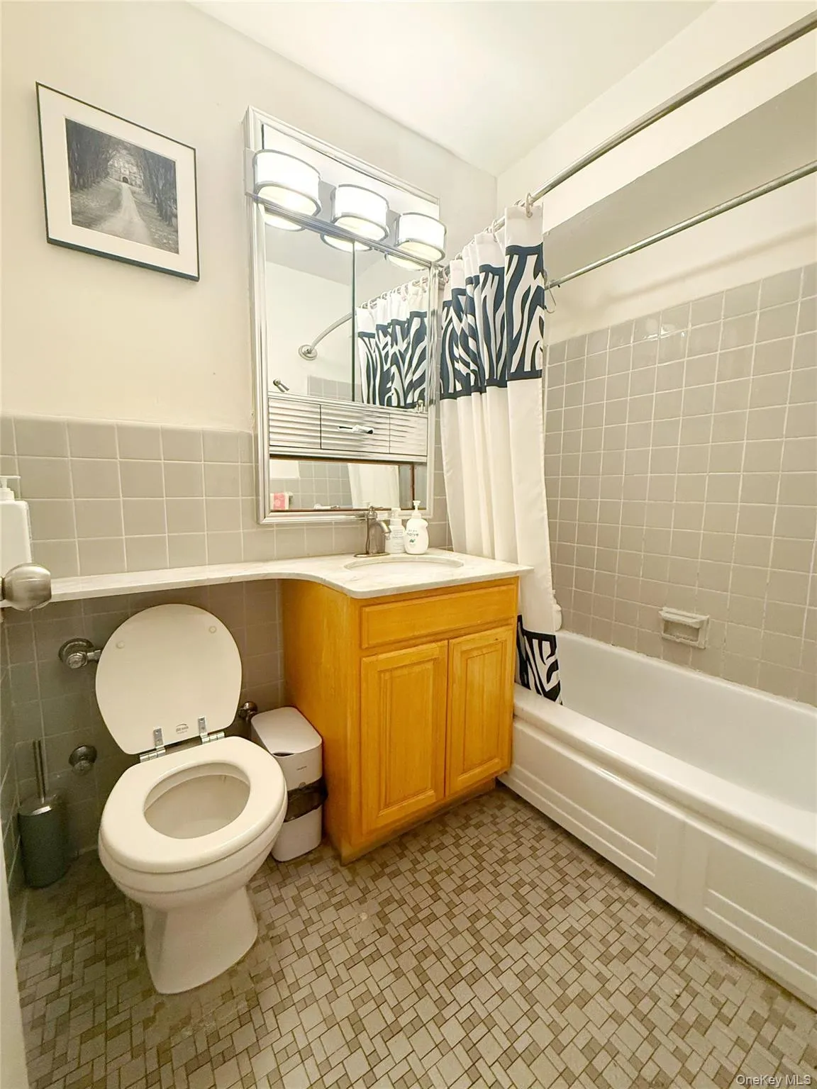 9935 59th Avenue, New York, NY, 2 Bedrooms Bedrooms, 5 Rooms Rooms,1 BathroomBathrooms,Residential,For Rent,59th,0,KEY1019208 9935 59th Avenue, New York, NY, 2 Bedrooms Bedrooms, 5 Rooms Rooms,1 BathroomBathrooms,Residential,For Rent,59th,0,KEY1019208