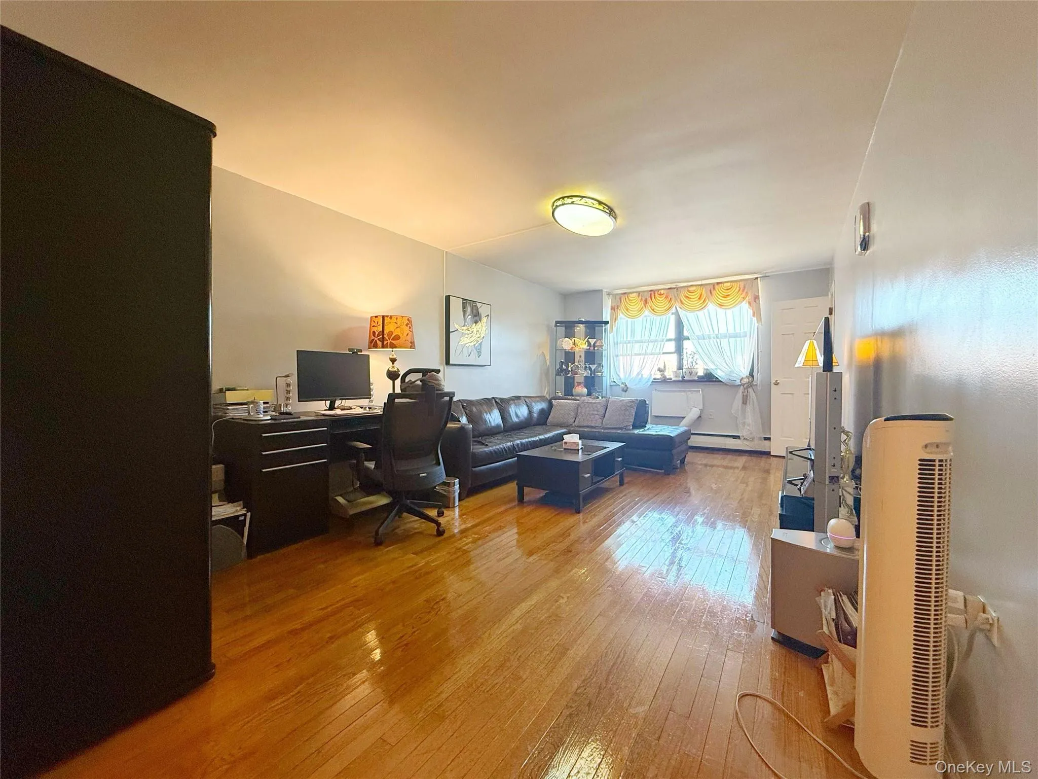 9935 59th Avenue, New York, NY, 2 Bedrooms Bedrooms, 5 Rooms Rooms,1 BathroomBathrooms,Residential,For Rent,59th,0,KEY1019208 9935 59th Avenue, New York, NY, 2 Bedrooms Bedrooms, 5 Rooms Rooms,1 BathroomBathrooms,Residential,For Rent,59th,0,KEY1019208