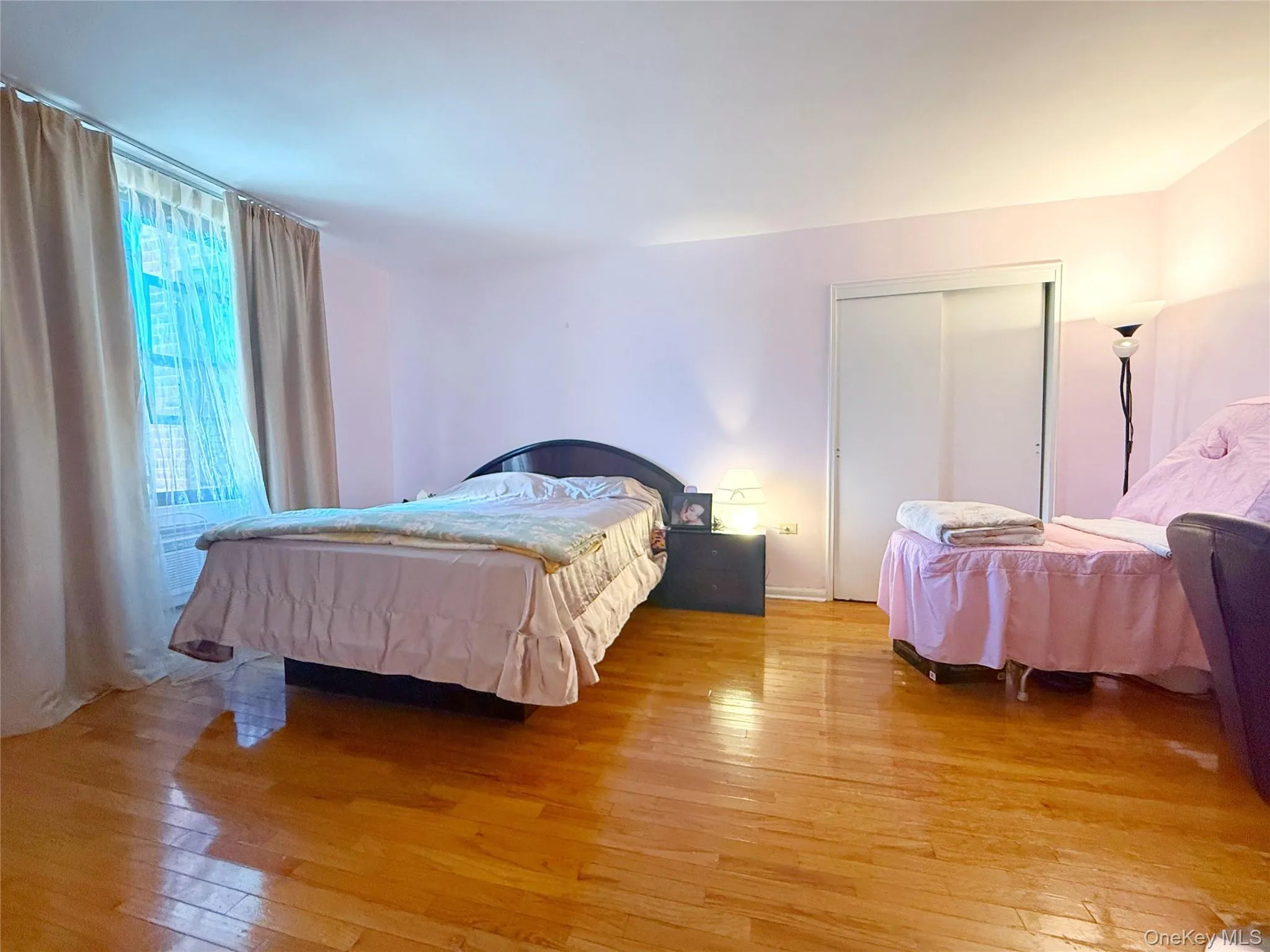 9935 59th Avenue, New York, NY, 2 Bedrooms Bedrooms, 5 Rooms Rooms,1 BathroomBathrooms,Residential,For Rent,59th,0,KEY1019208 9935 59th Avenue, New York, NY, 2 Bedrooms Bedrooms, 5 Rooms Rooms,1 BathroomBathrooms,Residential,For Rent,59th,0,KEY1019208
