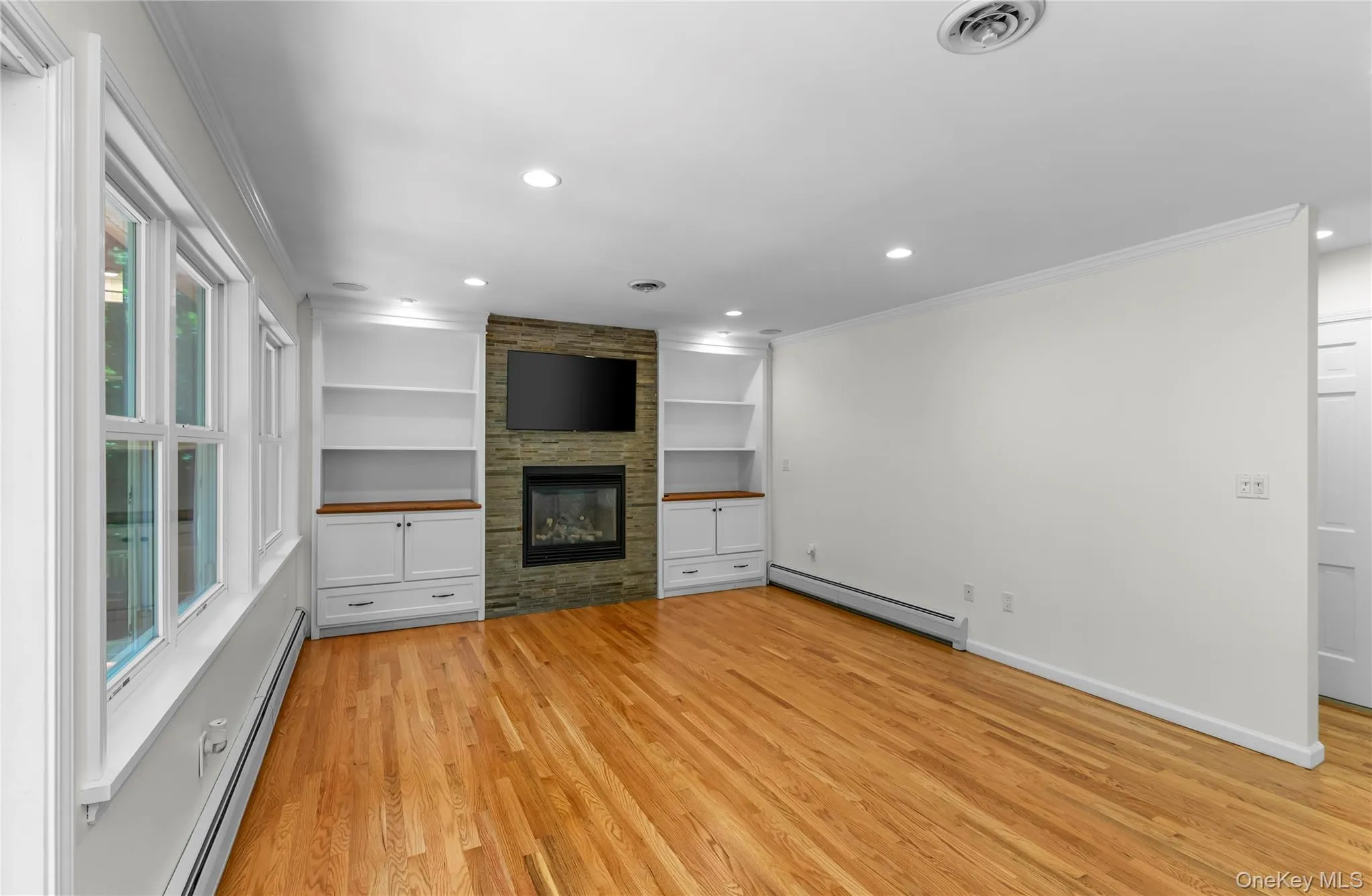 12 Sickletown Road, Orangetown, NY, 4 Bedrooms Bedrooms, 8 Rooms Rooms,2 BathroomsBathrooms,Residential,For Rent,Sickletown,0,1019210 12 Sickletown Road, Orangetown, NY, 4 Bedrooms Bedrooms, 8 Rooms Rooms,2 BathroomsBathrooms,Residential,For Rent,Sickletown,0,1019210