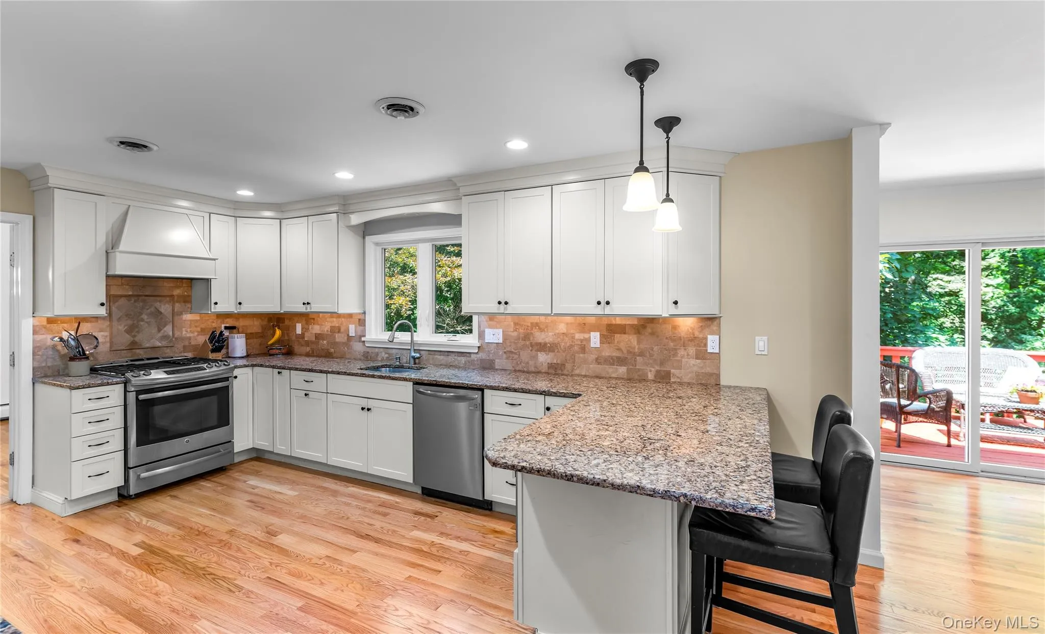 12 Sickletown Road, Orangetown, NY, 4 Bedrooms Bedrooms, 8 Rooms Rooms,2 BathroomsBathrooms,Residential,For Rent,Sickletown,0,1019210 12 Sickletown Road, Orangetown, NY, 4 Bedrooms Bedrooms, 8 Rooms Rooms,2 BathroomsBathrooms,Residential,For Rent,Sickletown,0,1019210
