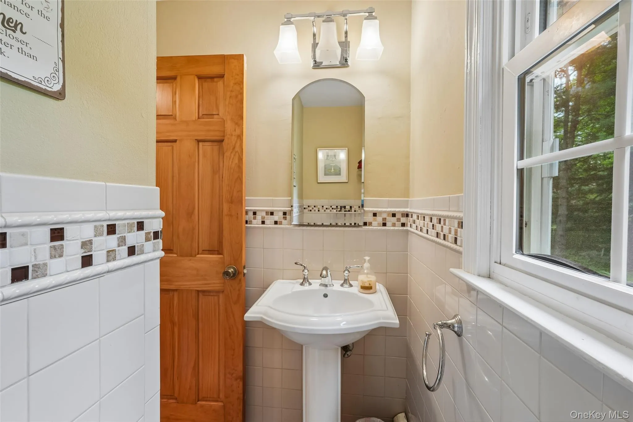 5 Lacona Road, Carmel, NY, 4 Bedrooms Bedrooms, 10 Rooms Rooms,1 BathroomBathrooms,Residential,For Rent,Lacona,0,1019218 5 Lacona Road, Carmel, NY, 4 Bedrooms Bedrooms, 10 Rooms Rooms,1 BathroomBathrooms,Residential,For Rent,Lacona,0,1019218