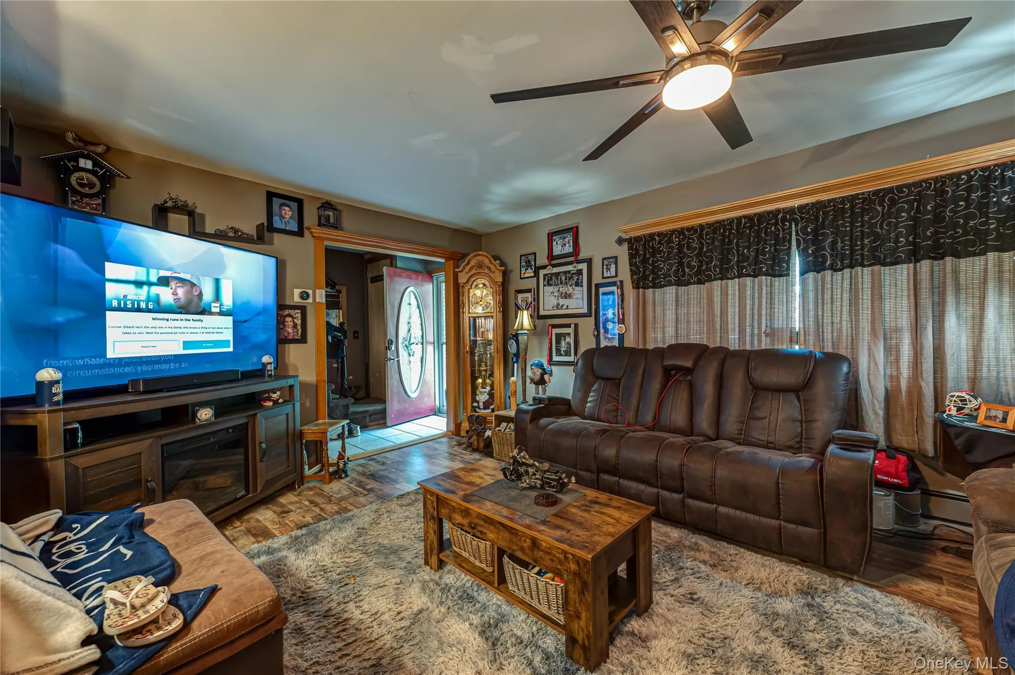 11 Berkshire Drive, Brookhaven, NY, 3 Bedrooms Bedrooms, 7 Rooms Rooms,1 BathroomBathrooms,Residential,For Rent,Berkshire,0,1019225 11 Berkshire Drive, Brookhaven, NY, 3 Bedrooms Bedrooms, 7 Rooms Rooms,1 BathroomBathrooms,Residential,For Rent,Berkshire,0,1019225