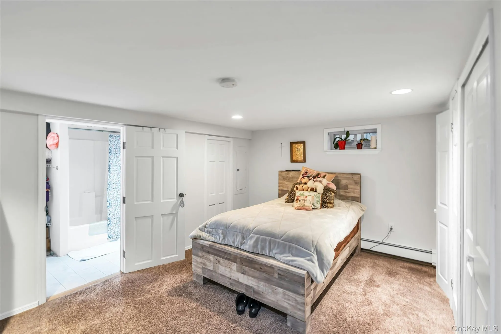 3 Lillian Road, Smithtown, NY, 4 Bedrooms Bedrooms, 7 Rooms Rooms,2 BathroomsBathrooms,Residential,For Rent,Lillian,0,1019233 3 Lillian Road, Smithtown, NY, 4 Bedrooms Bedrooms, 7 Rooms Rooms,2 BathroomsBathrooms,Residential,For Rent,Lillian,0,1019233