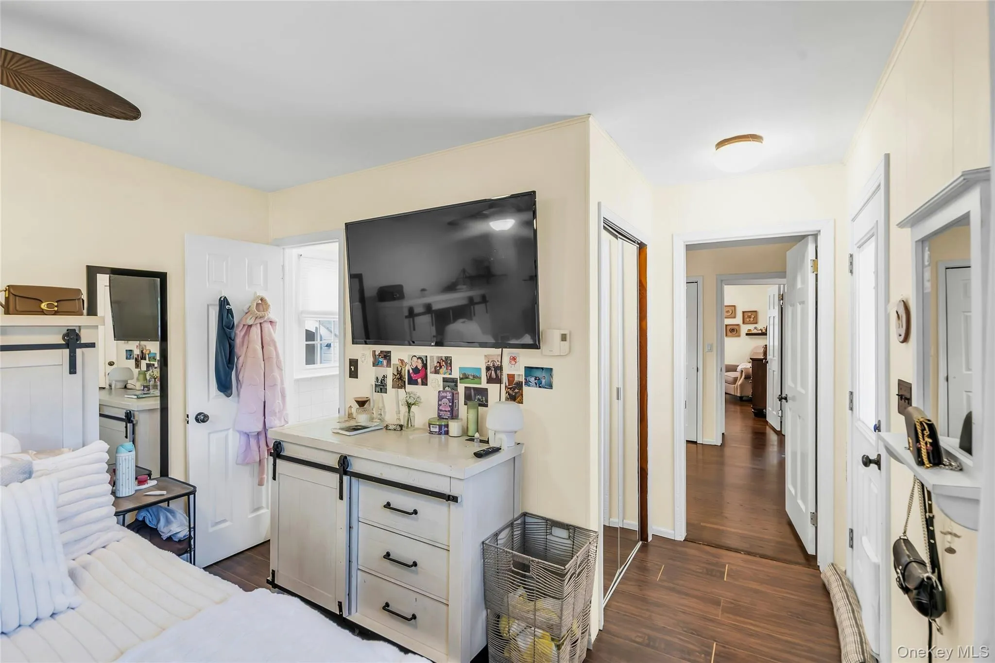 3 Lillian Road, Smithtown, NY, 4 Bedrooms Bedrooms, 7 Rooms Rooms,2 BathroomsBathrooms,Residential,For Rent,Lillian,0,1019233 3 Lillian Road, Smithtown, NY, 4 Bedrooms Bedrooms, 7 Rooms Rooms,2 BathroomsBathrooms,Residential,For Rent,Lillian,0,1019233