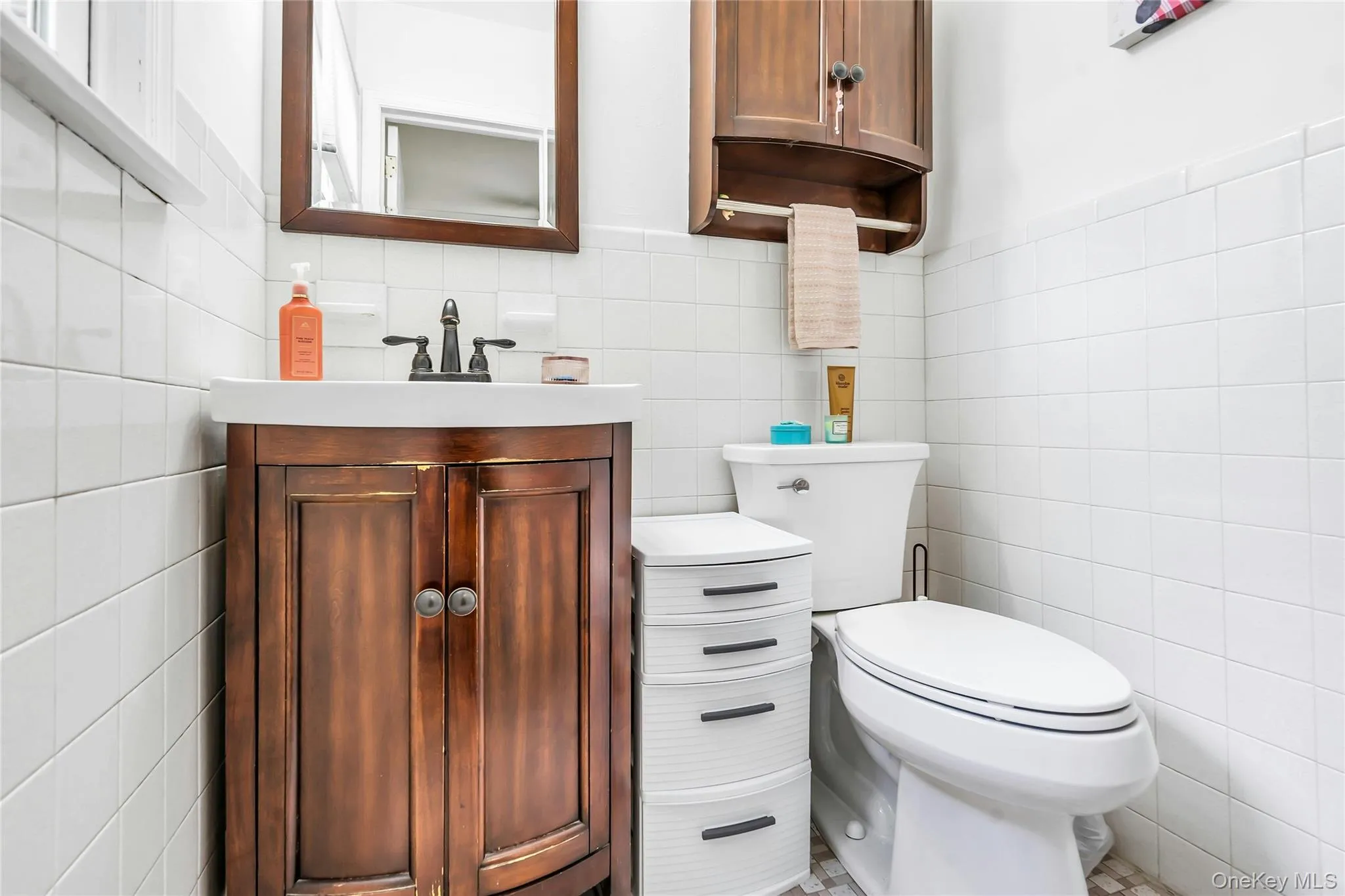 3 Lillian Road, Smithtown, NY, 4 Bedrooms Bedrooms, 7 Rooms Rooms,2 BathroomsBathrooms,Residential,For Rent,Lillian,0,1019233 3 Lillian Road, Smithtown, NY, 4 Bedrooms Bedrooms, 7 Rooms Rooms,2 BathroomsBathrooms,Residential,For Rent,Lillian,0,1019233