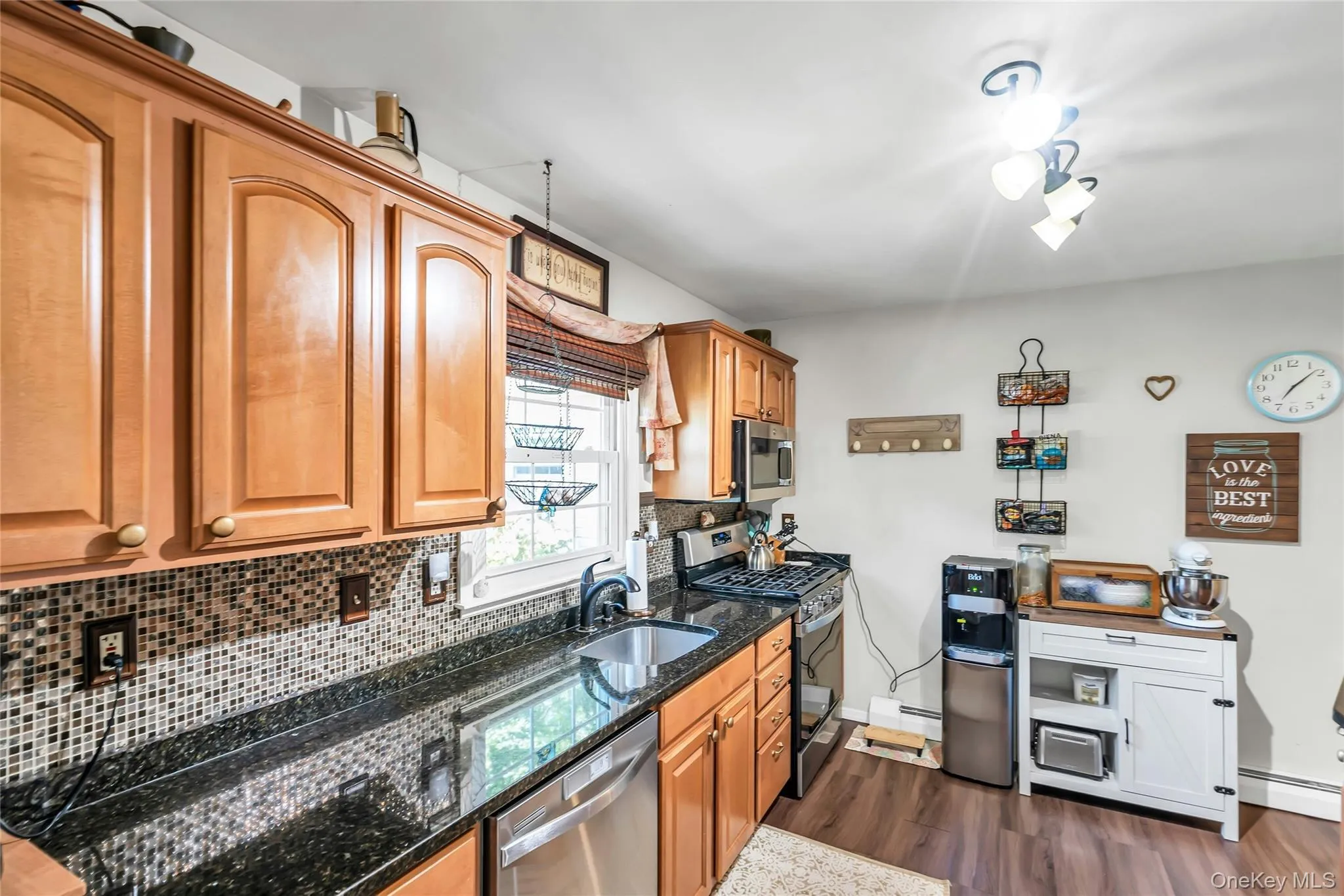 3 Lillian Road, Smithtown, NY, 4 Bedrooms Bedrooms, 7 Rooms Rooms,2 BathroomsBathrooms,Residential,For Rent,Lillian,0,1019233 3 Lillian Road, Smithtown, NY, 4 Bedrooms Bedrooms, 7 Rooms Rooms,2 BathroomsBathrooms,Residential,For Rent,Lillian,0,1019233