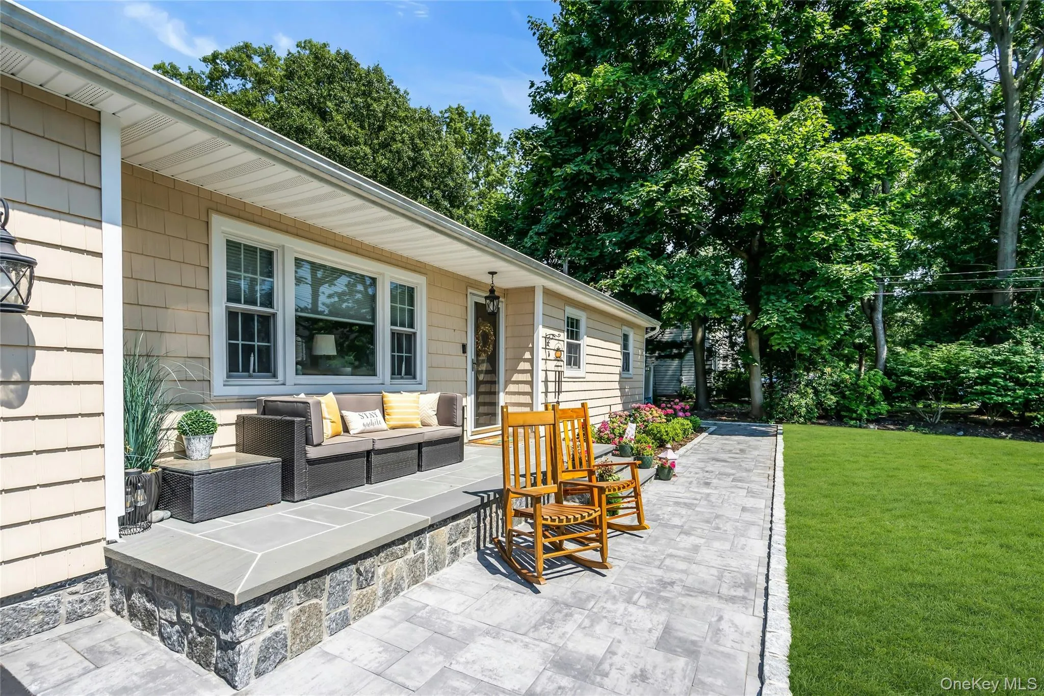 3 Lillian Road, Smithtown, NY, 4 Bedrooms Bedrooms, 7 Rooms Rooms,2 BathroomsBathrooms,Residential,For Rent,Lillian,0,1019233 3 Lillian Road, Smithtown, NY, 4 Bedrooms Bedrooms, 7 Rooms Rooms,2 BathroomsBathrooms,Residential,For Rent,Lillian,0,1019233