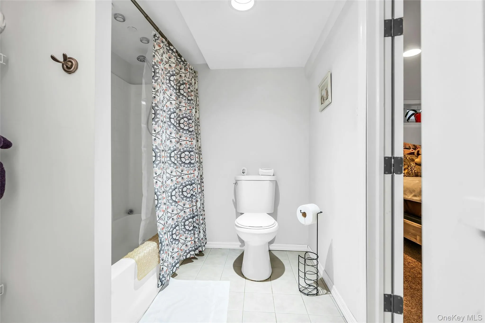 3 Lillian Road, Smithtown, NY, 4 Bedrooms Bedrooms, 7 Rooms Rooms,2 BathroomsBathrooms,Residential,For Rent,Lillian,0,1019233 3 Lillian Road, Smithtown, NY, 4 Bedrooms Bedrooms, 7 Rooms Rooms,2 BathroomsBathrooms,Residential,For Rent,Lillian,0,1019233