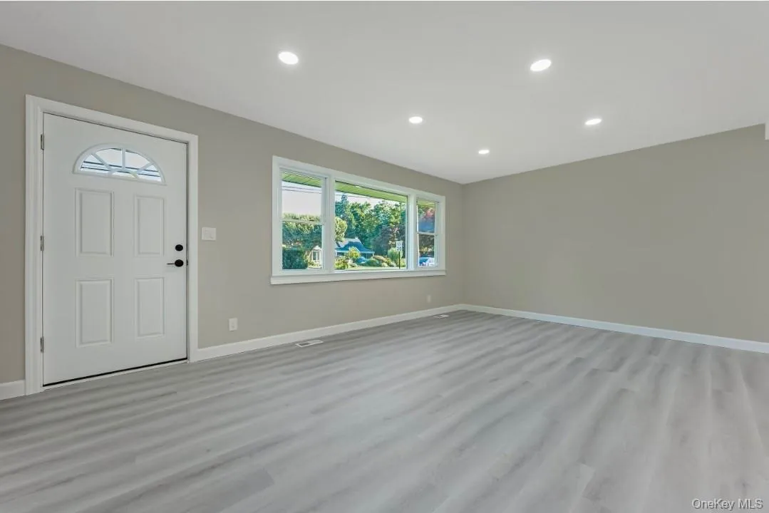 200 4th Avenue, Huntington, NY, 5 Bedrooms Bedrooms, 11 Rooms Rooms,2 BathroomsBathrooms,Residential,For Rent,4th,0,1019234 200 4th Avenue, Huntington, NY, 5 Bedrooms Bedrooms, 11 Rooms Rooms,2 BathroomsBathrooms,Residential,For Rent,4th,0,1019234