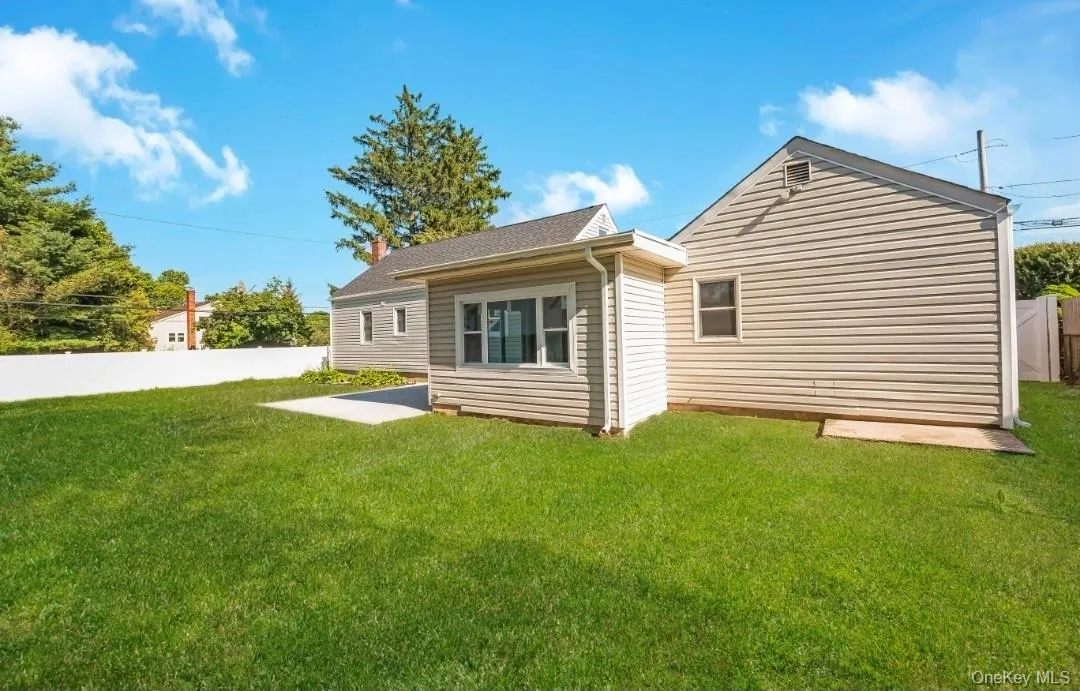 200 4th Avenue, Huntington, NY, 5 Bedrooms Bedrooms, 11 Rooms Rooms,2 BathroomsBathrooms,Residential,For Rent,4th,0,1019234 200 4th Avenue, Huntington, NY, 5 Bedrooms Bedrooms, 11 Rooms Rooms,2 BathroomsBathrooms,Residential,For Rent,4th,0,1019234