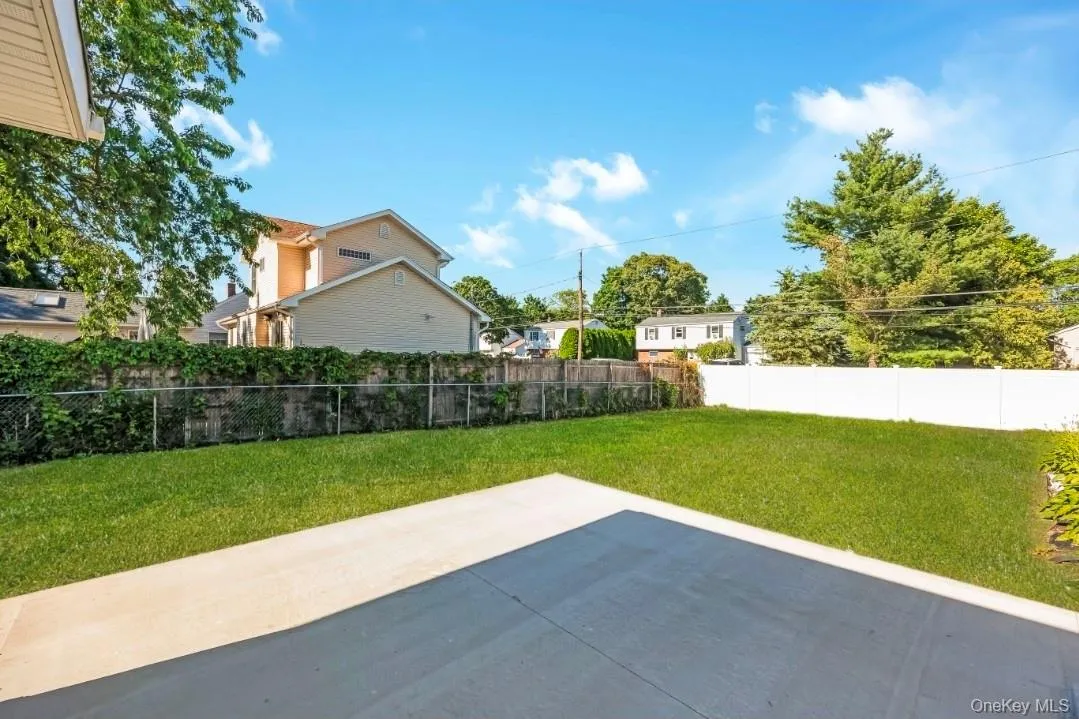 200 4th Avenue, Huntington, NY, 5 Bedrooms Bedrooms, 11 Rooms Rooms,2 BathroomsBathrooms,Residential,For Rent,4th,0,1019234 200 4th Avenue, Huntington, NY, 5 Bedrooms Bedrooms, 11 Rooms Rooms,2 BathroomsBathrooms,Residential,For Rent,4th,0,1019234