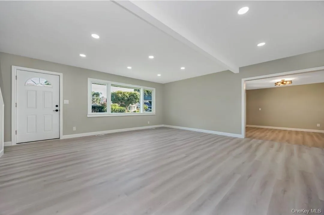 200 4th Avenue, Huntington, NY, 5 Bedrooms Bedrooms, 11 Rooms Rooms,2 BathroomsBathrooms,Residential,For Rent,4th,0,1019234 200 4th Avenue, Huntington, NY, 5 Bedrooms Bedrooms, 11 Rooms Rooms,2 BathroomsBathrooms,Residential,For Rent,4th,0,1019234
